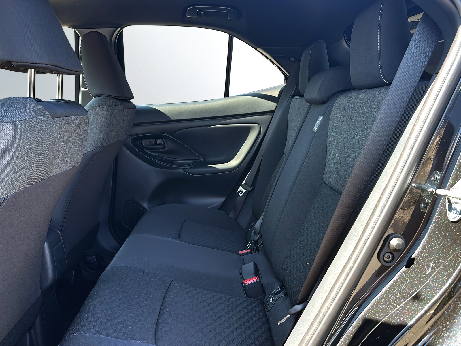 TOYOTA Yaris Cross 1.5 Trend AWDi e-CVT-image-8