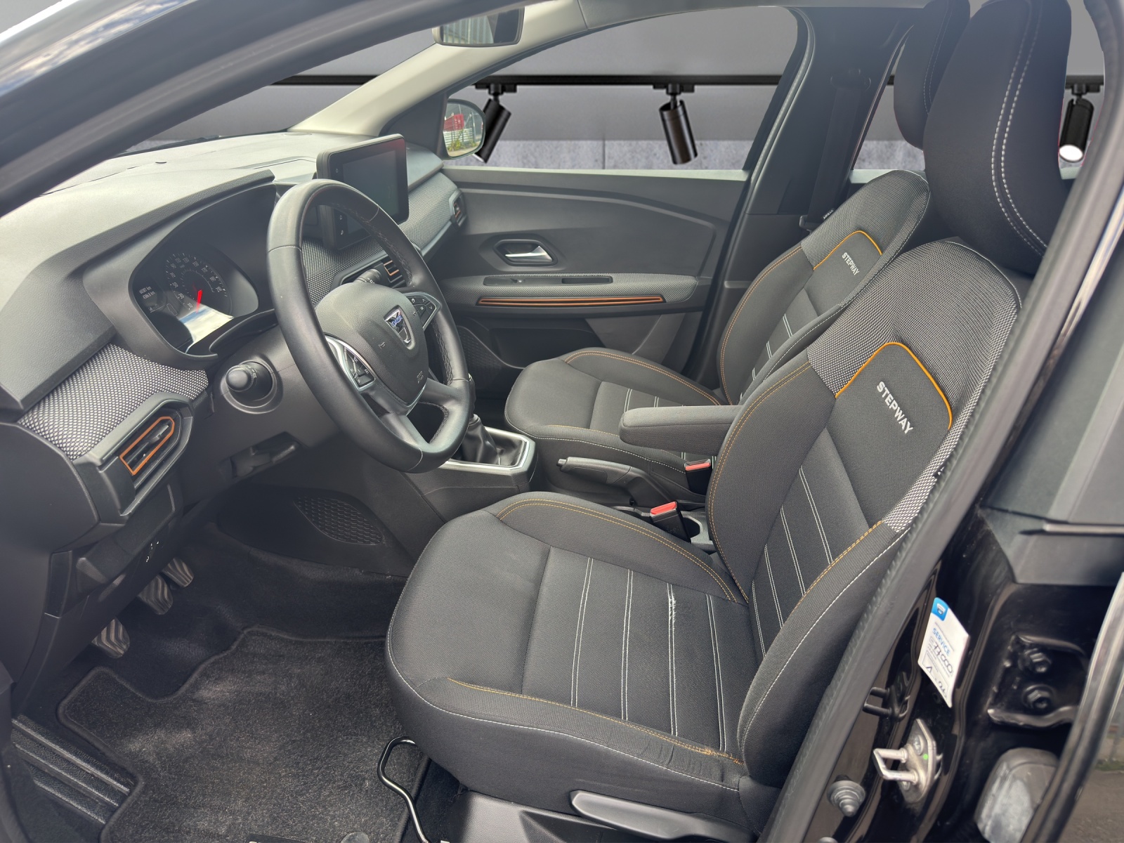 DACIA Sandero Stepway TCe 90 Comfort-image-5