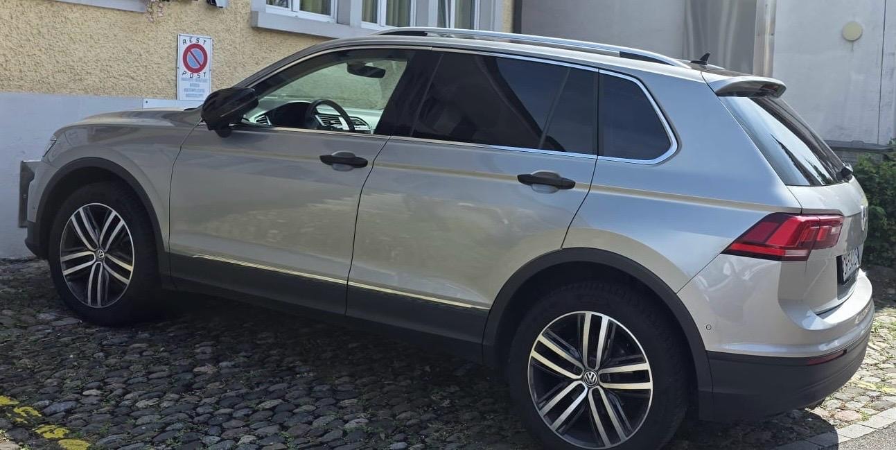 VW Tiguan 2.0 TDI SCR Comfortline 4Motion DSG-image-2