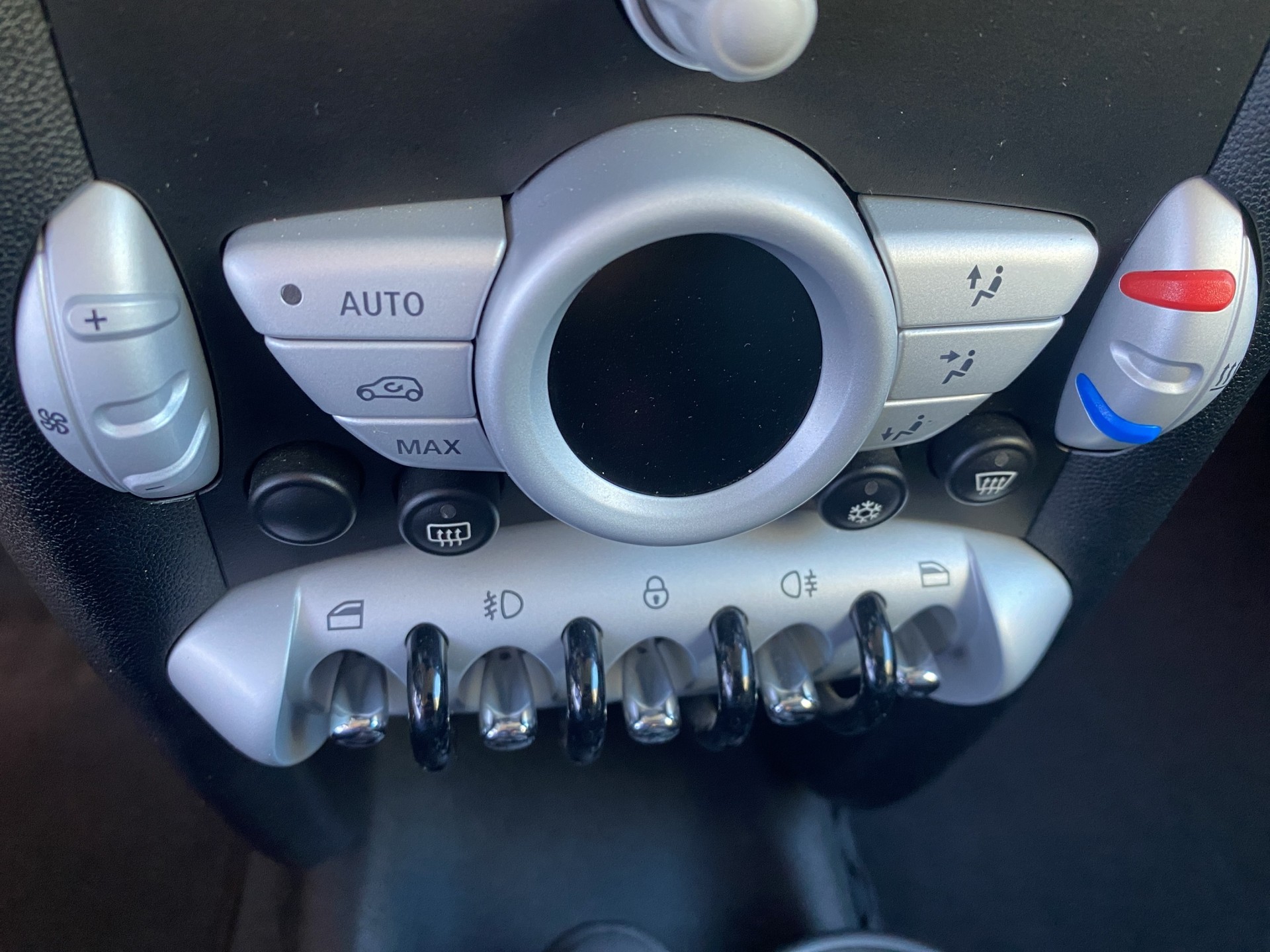 MINI Cooper-image-12