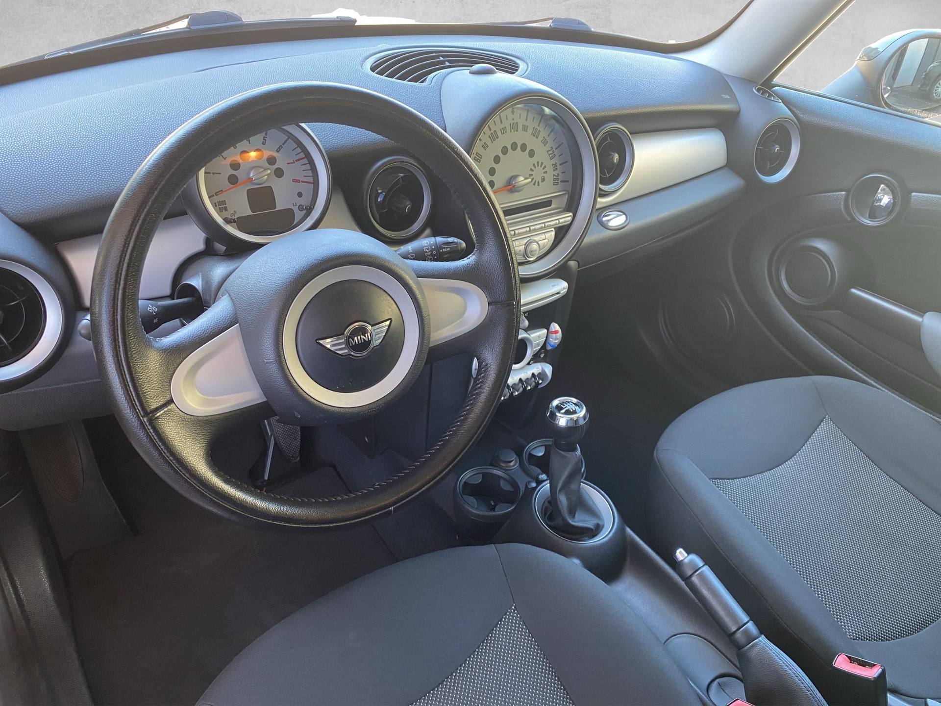 MINI Cooper-image-7