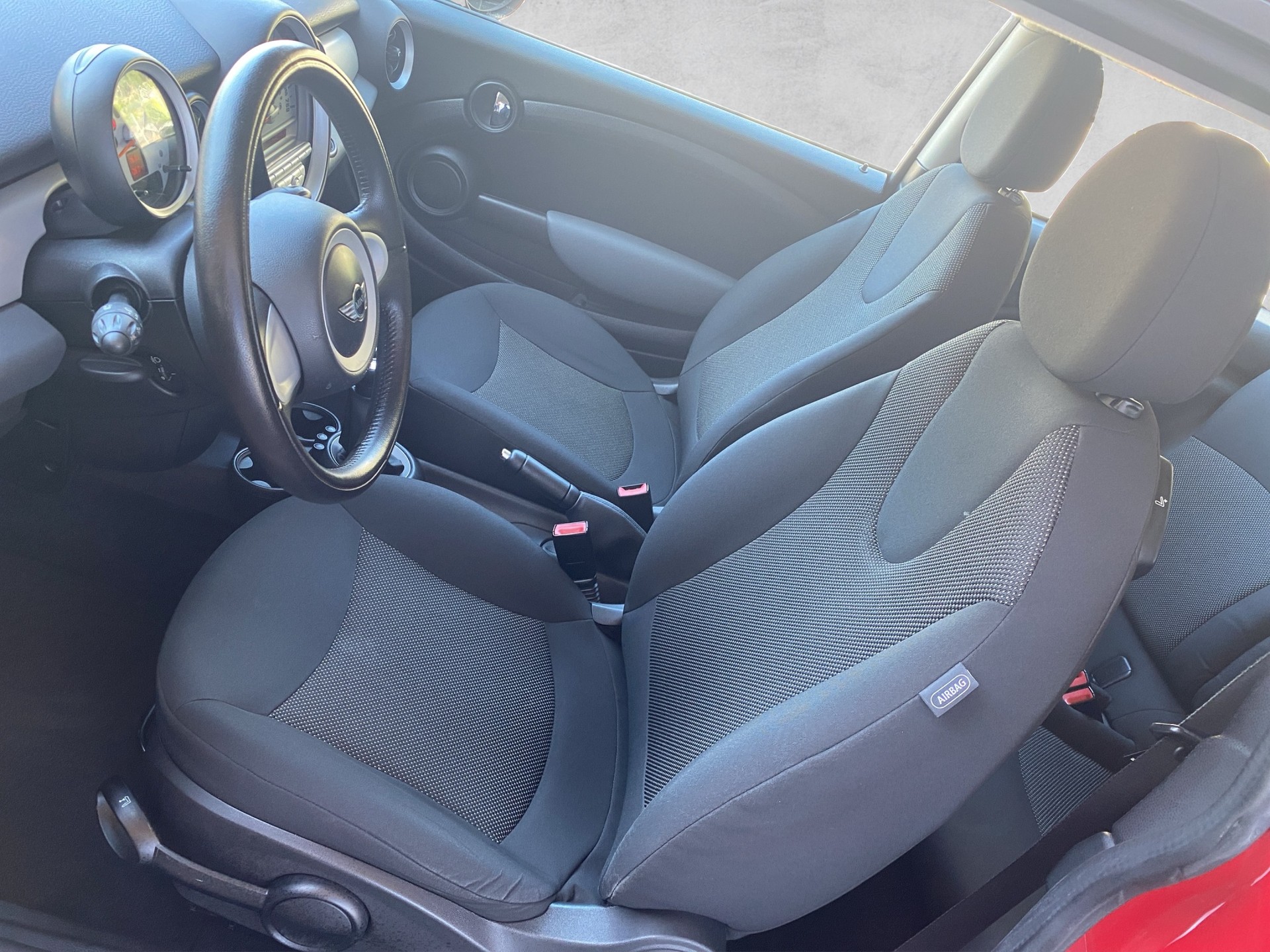 MINI Cooper-image-6