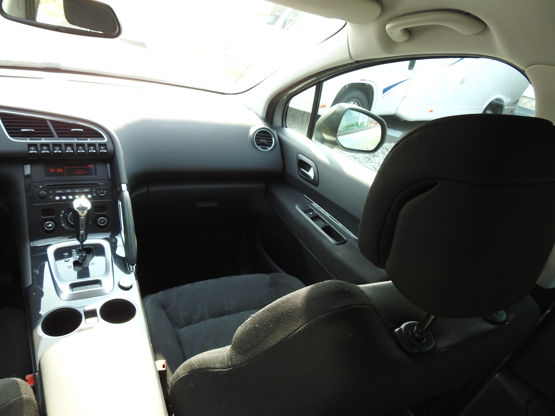 PEUGEOT 3008 1.6 16V T Sport Pack Tiptronic-image-17