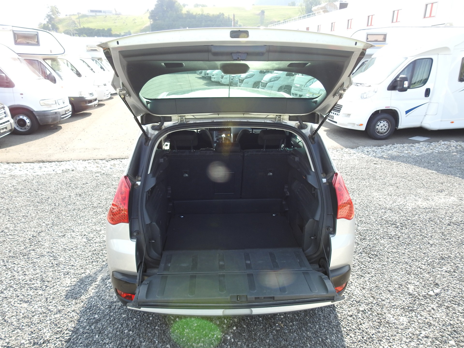 PEUGEOT 3008 1.6 16V T Sport Pack Tiptronic-image-9