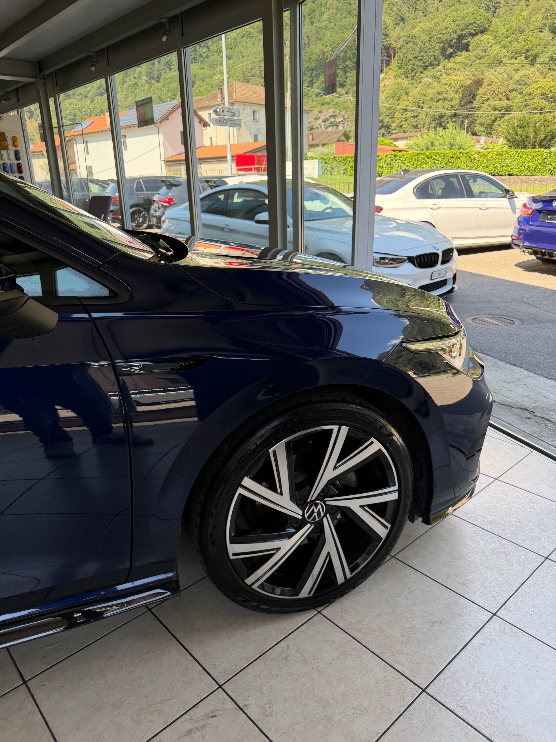 VW Golf 1.5 eTSI mHEV ACT R-Line DSG-image-7