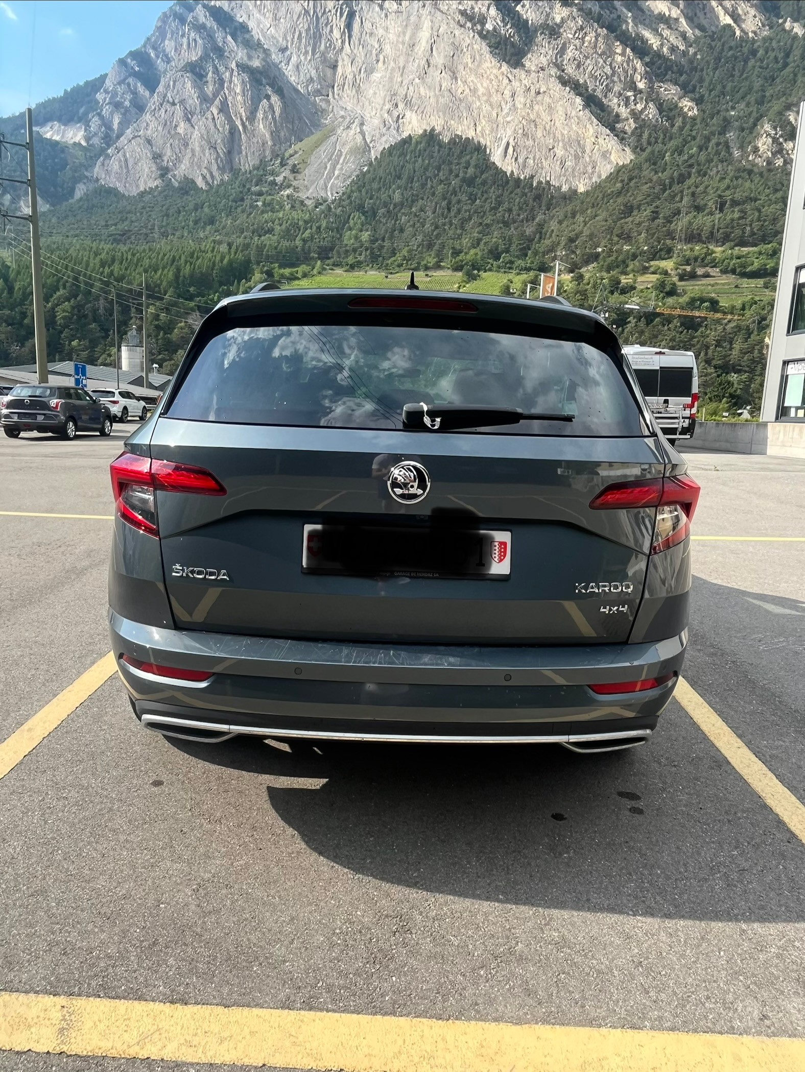 SKODA 2.0 TSI SportLine DSG 4x4-image-2
