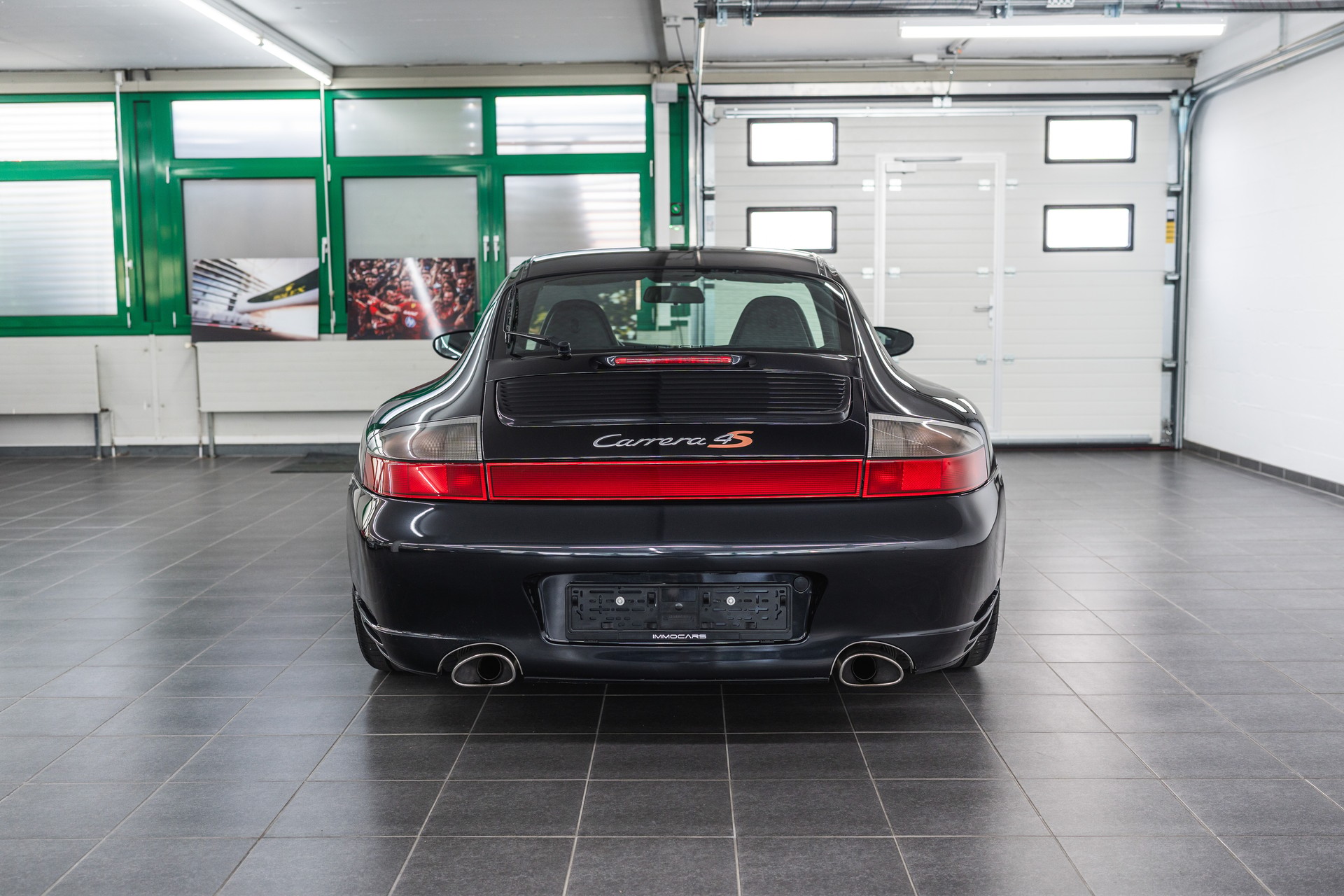 PORSCHE 911 Carrera 4S Manual + sport seats-image-5