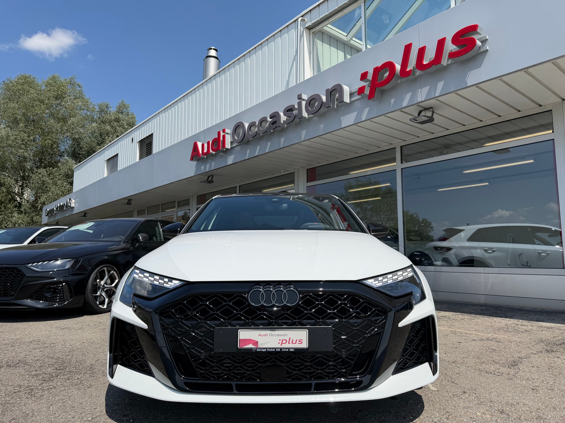 AUDI RS3 Sportback 2.5 TSI quattro S-tronic-image-6