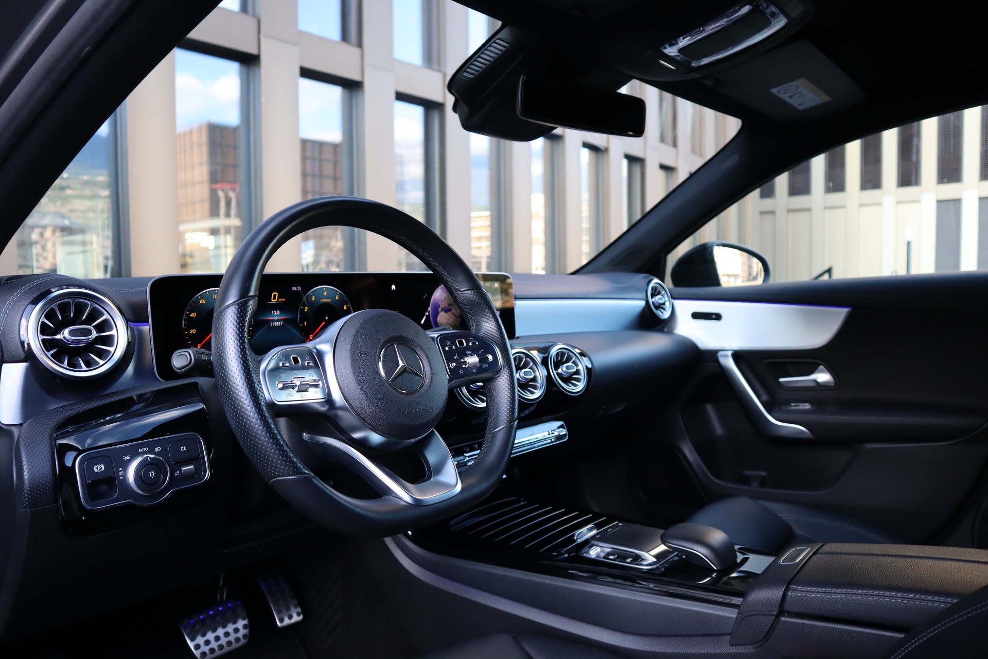 MERCEDES-BENZ A 250 AMG Line 7G-DCT-image-8