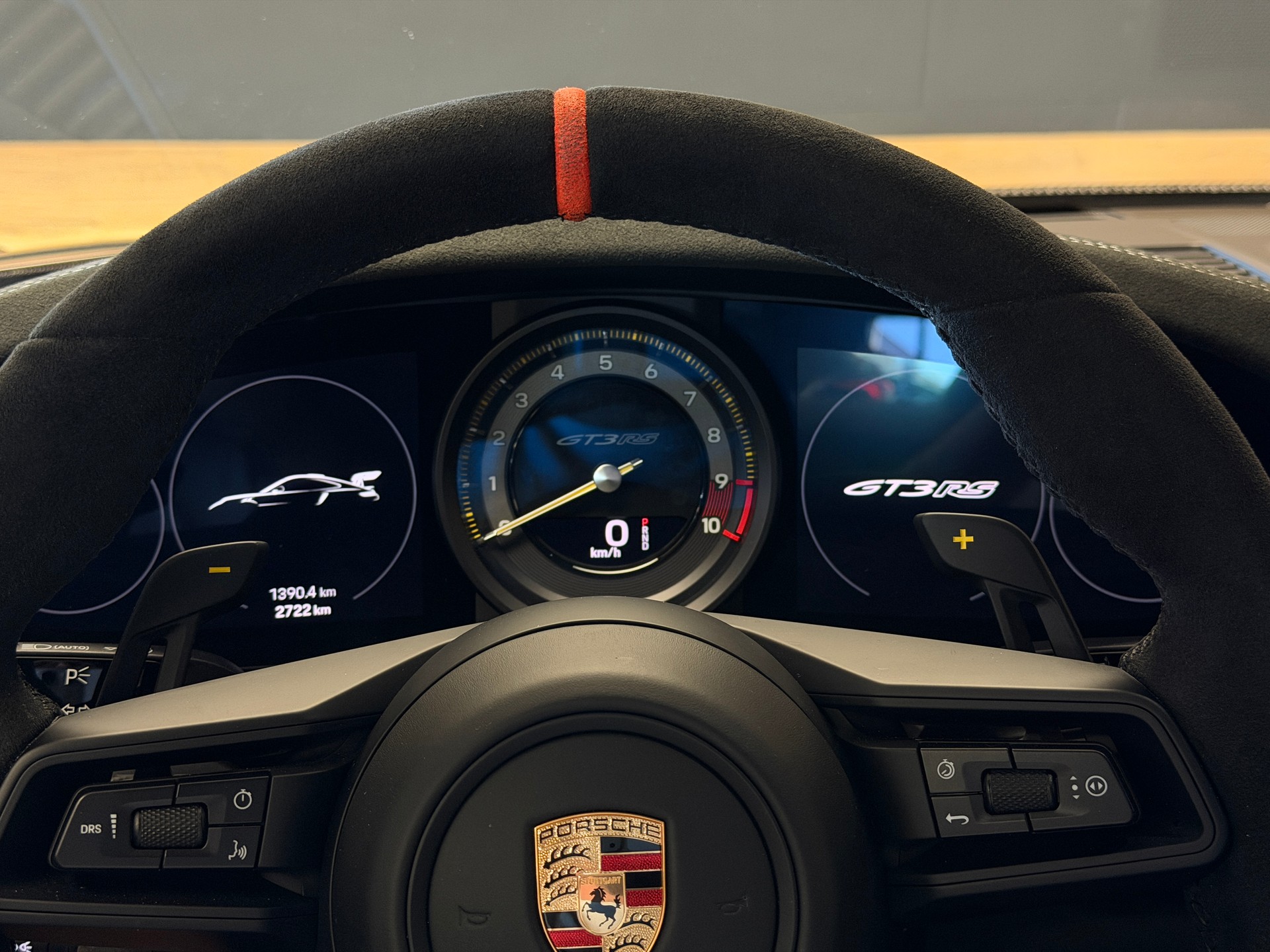 PORSCHE 911 GT3 RS-image-23