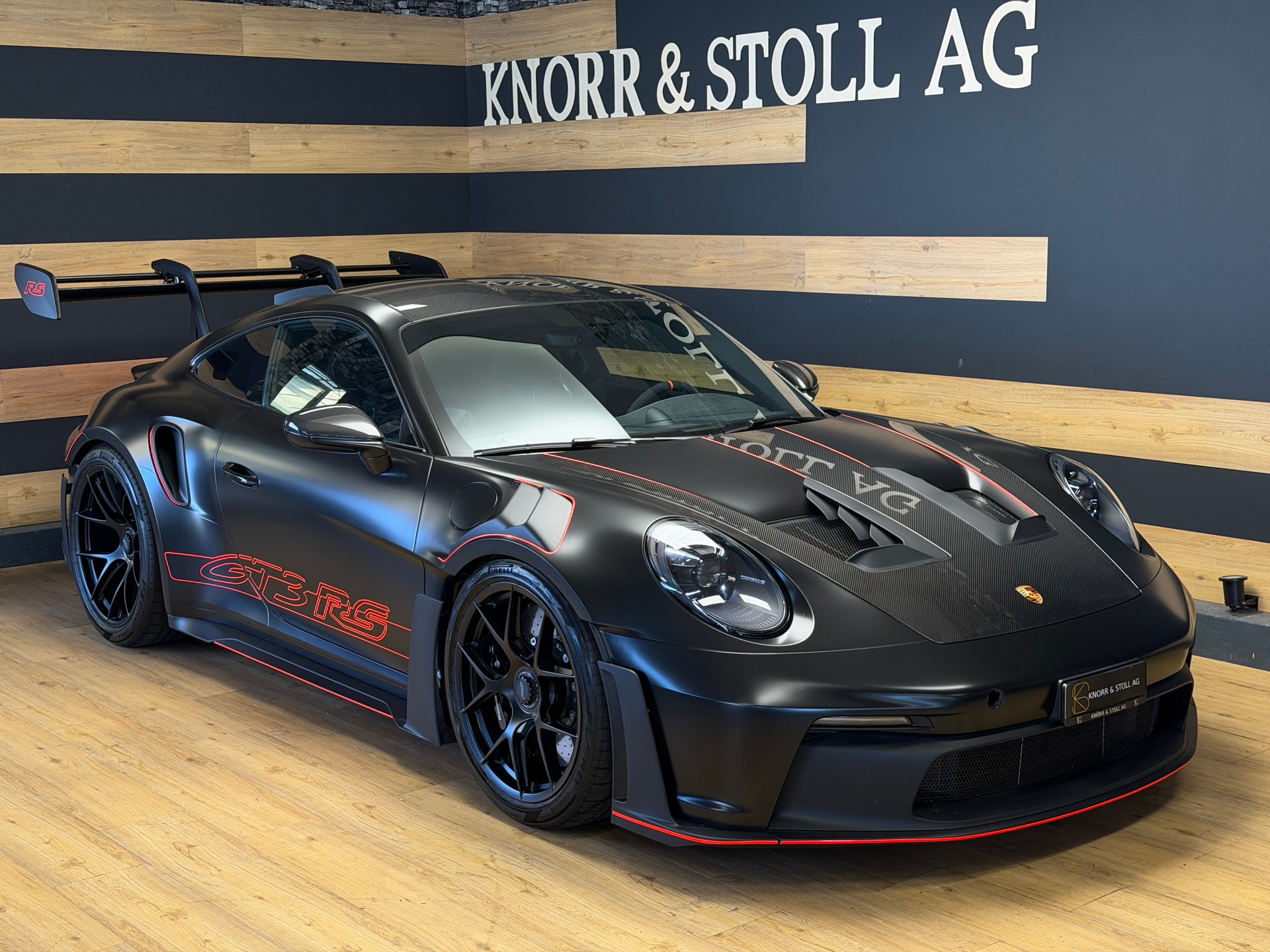 PORSCHE 911 GT3 RS-image-2