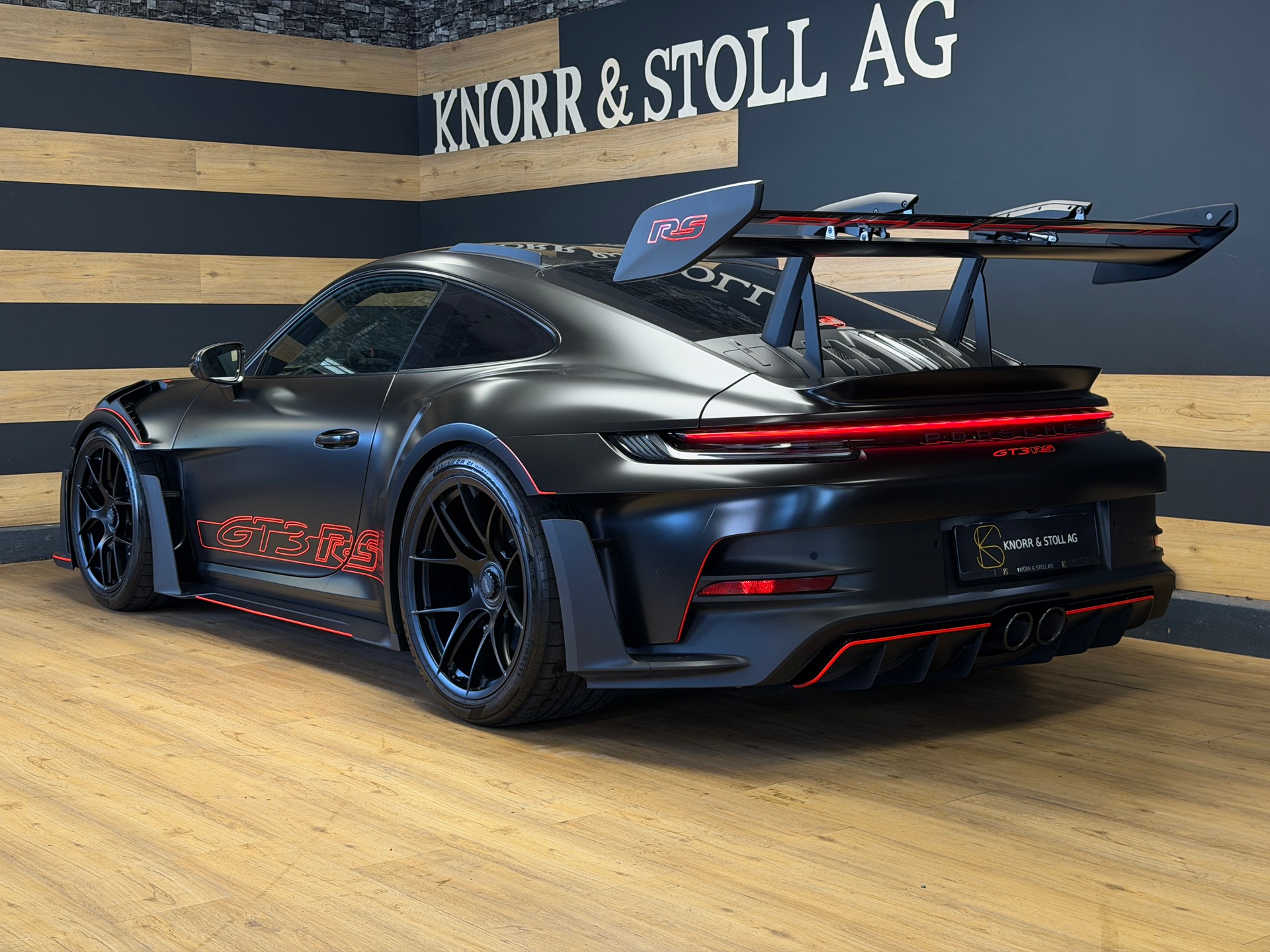 PORSCHE 911 GT3 RS-image-7