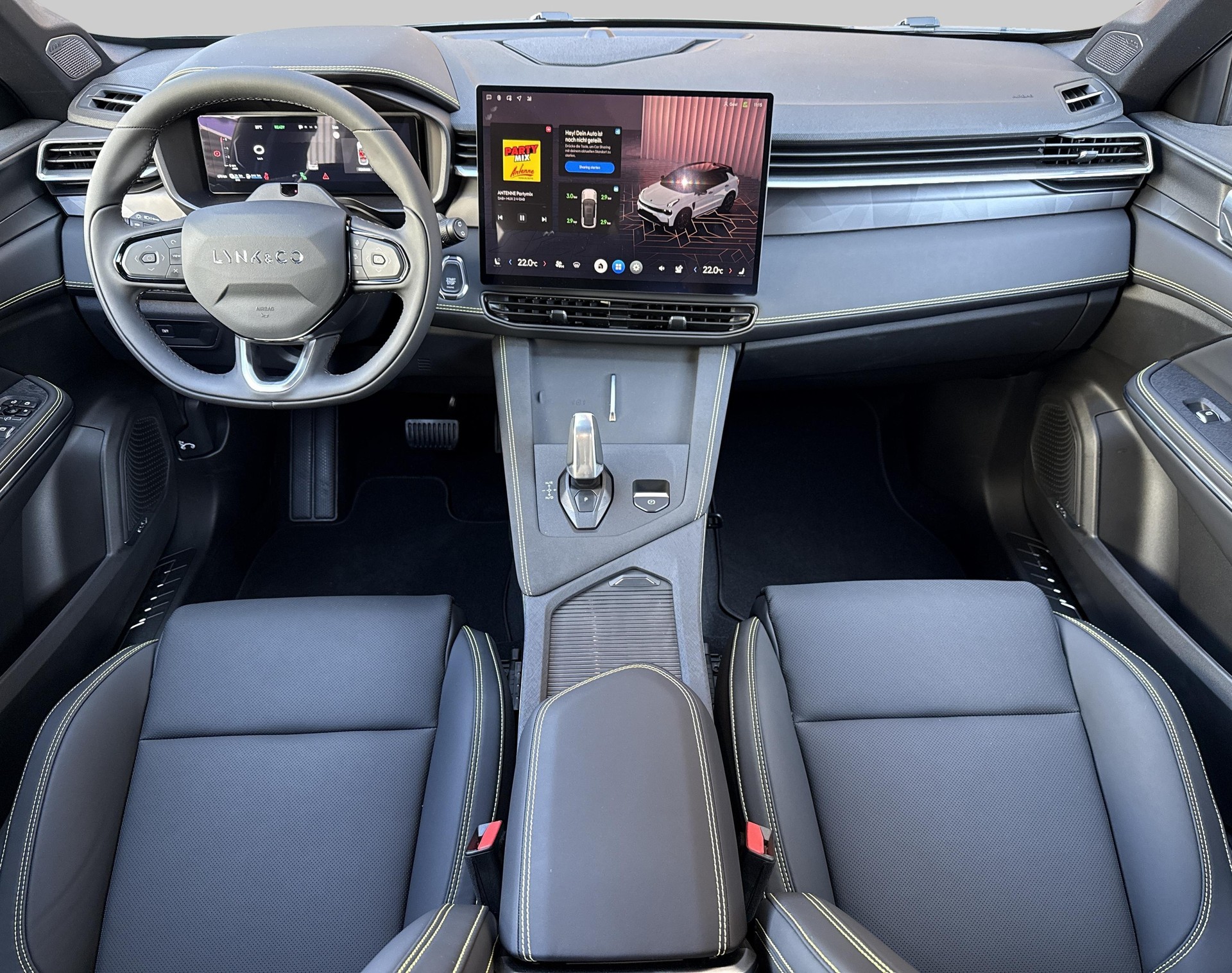 LYNK & CO 01 1.5 PHEV More-image-7