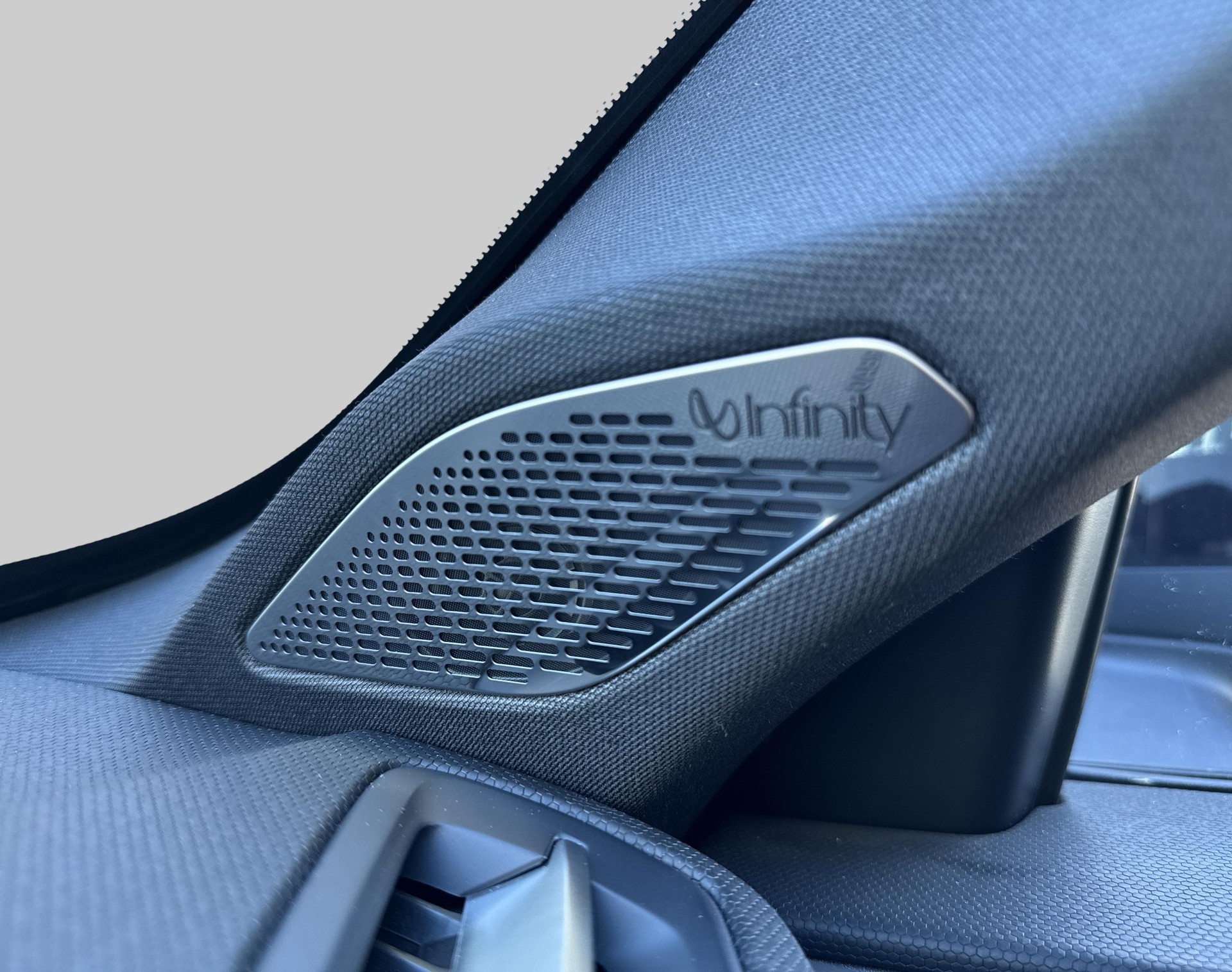 LYNK & CO 01 1.5 PHEV More-image-14