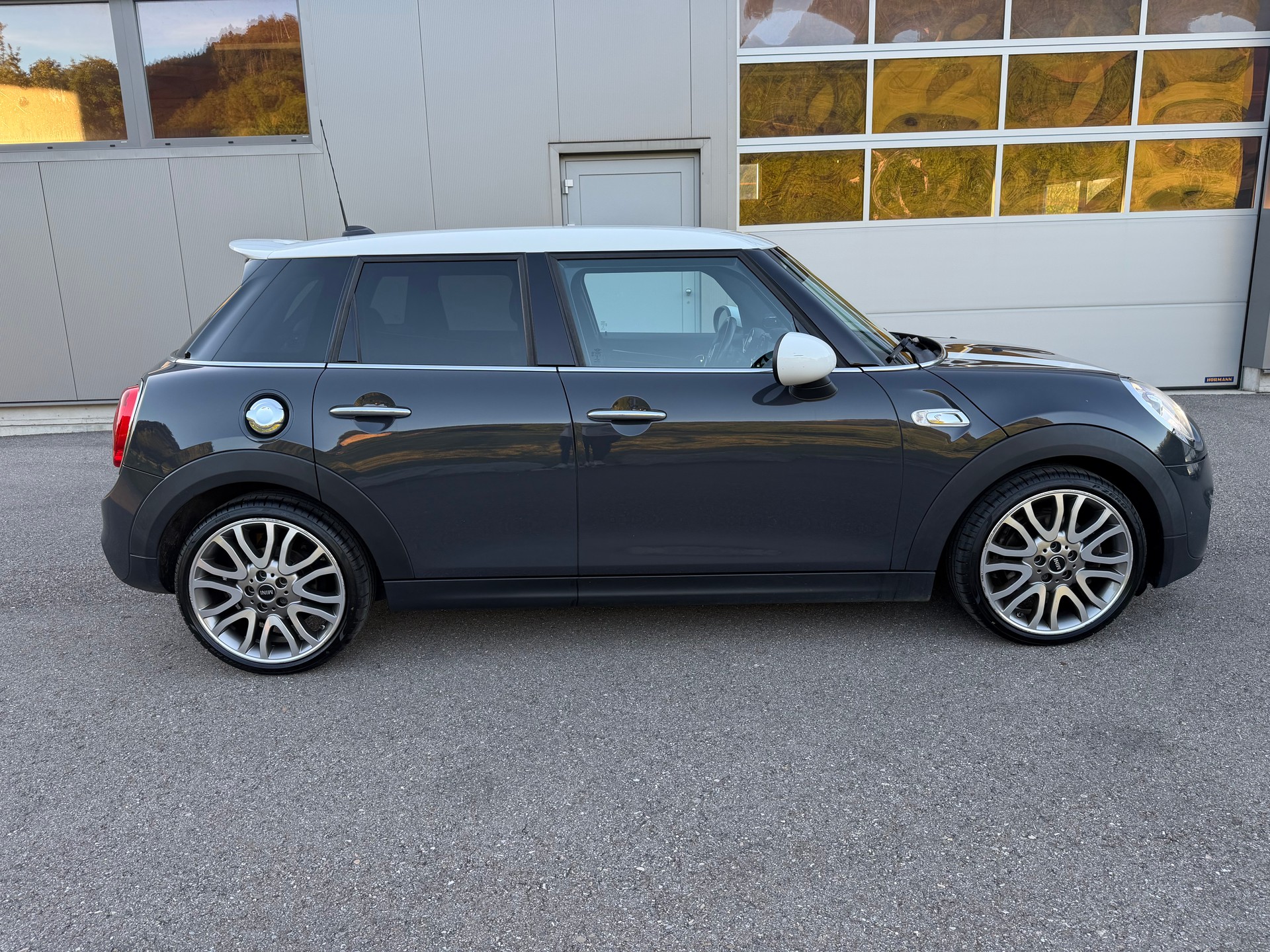 MINI Cooper S Steptronic-image-3