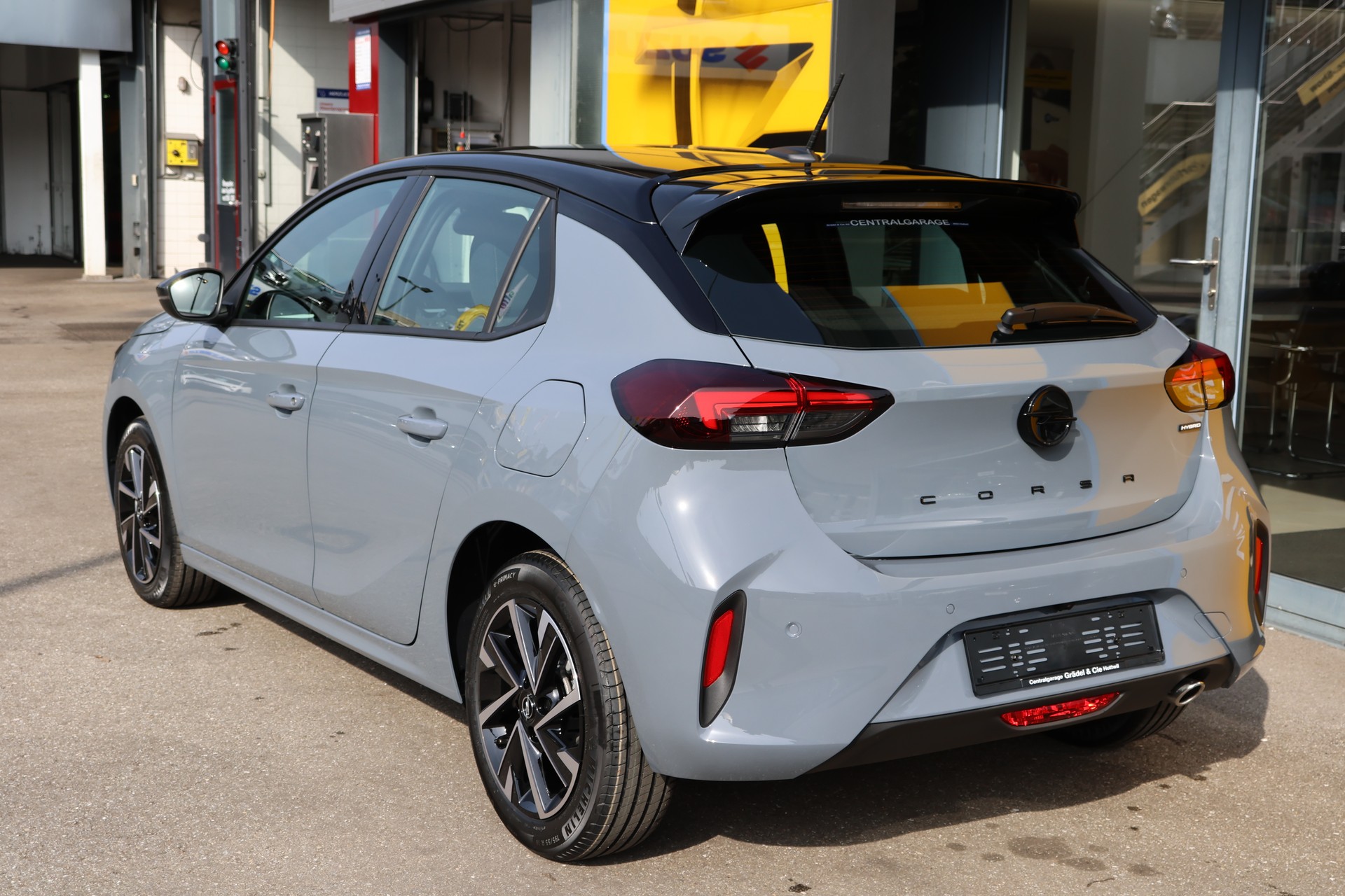 OPEL Corsa 1.2T MHEV Viva Limitiertes Sondermodell-image-2