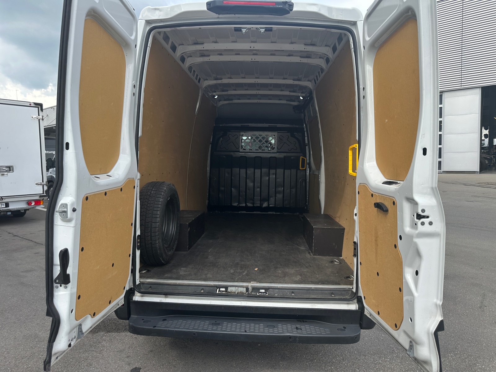 IVECO 35 S 16 A8 V Automatik-image-7