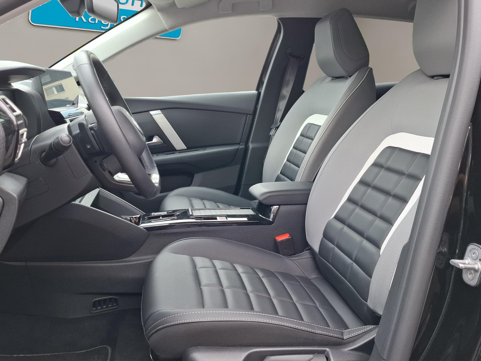CITROEN C4 1.2 Hybrid Max-image-5