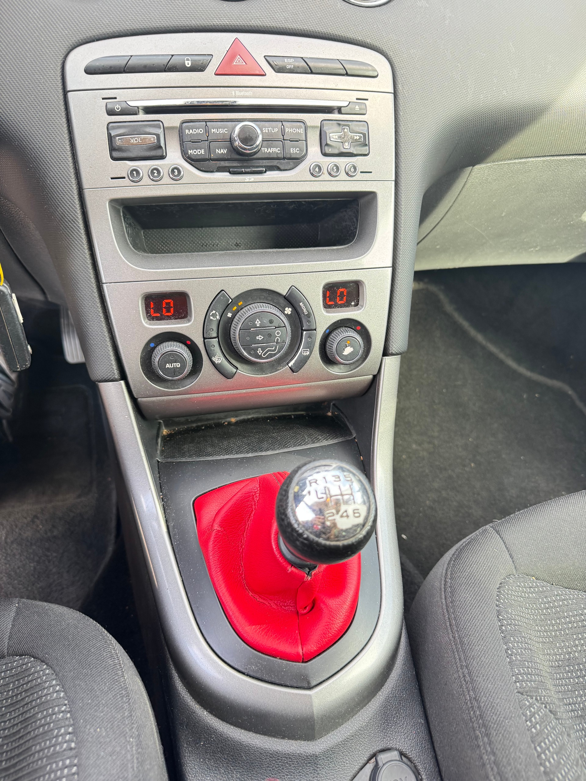 PEUGEOT 308 SW 1.6 HDI Trendy-image-6