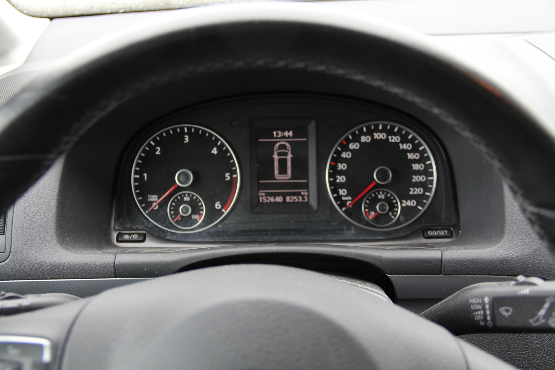 VW Touran 2.0 TDI BlueMotion Technology Design-image-8