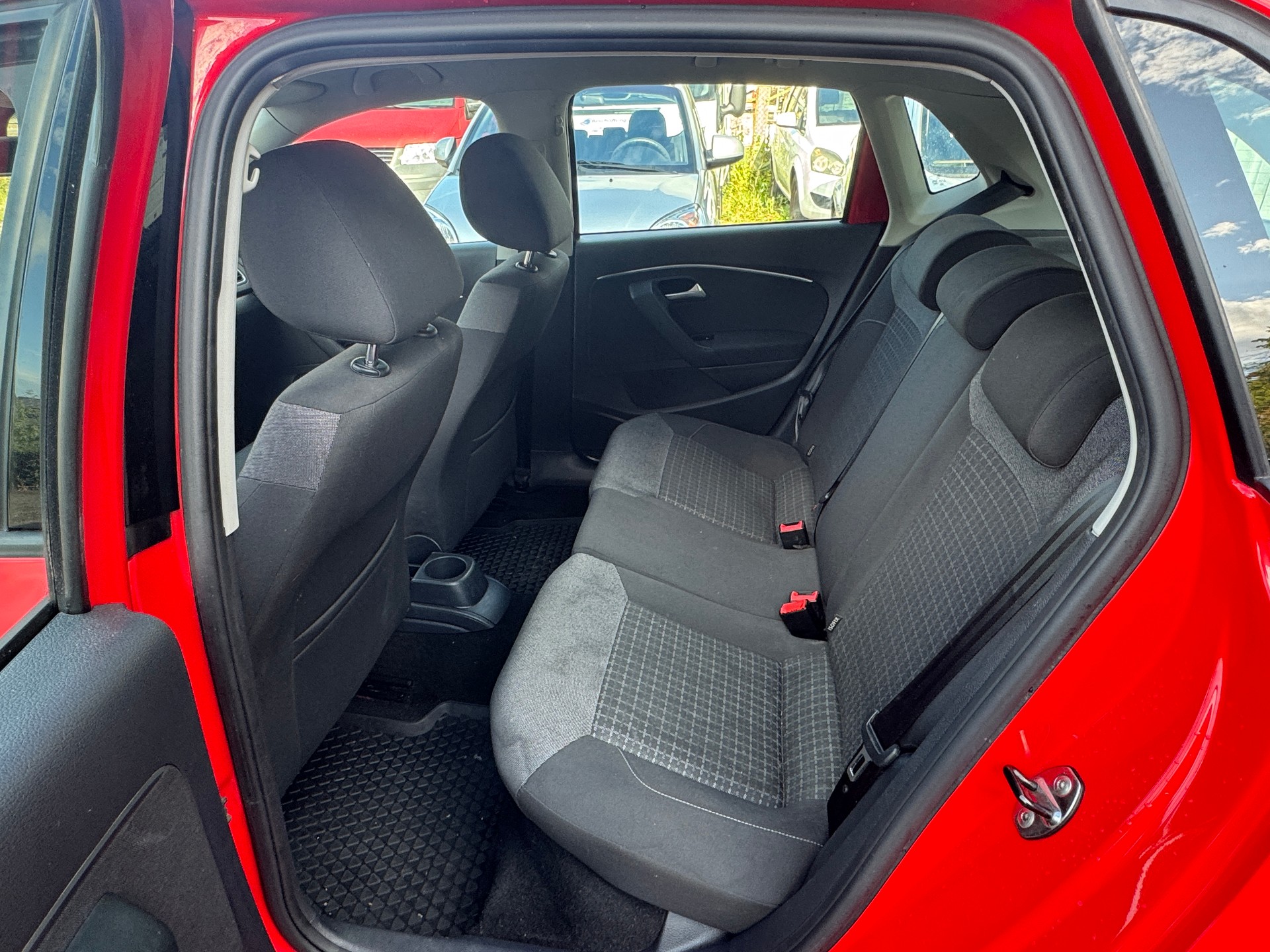 VW Polo 1.4 TDI BMT Highline-image-9
