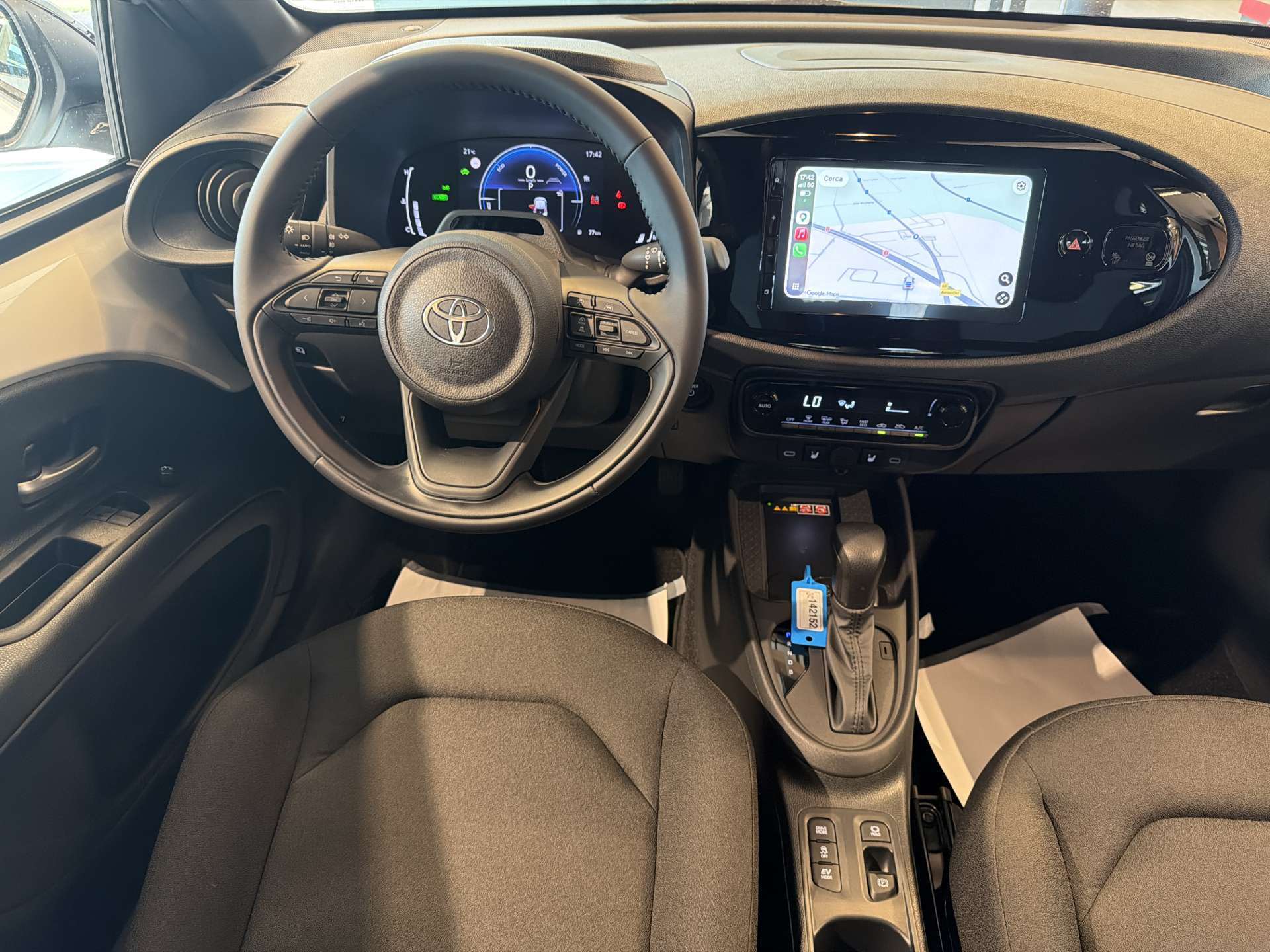 TOYOTA Aygo X 1.5 Comfort NEUES MODELL e-CVT Automat-image-4