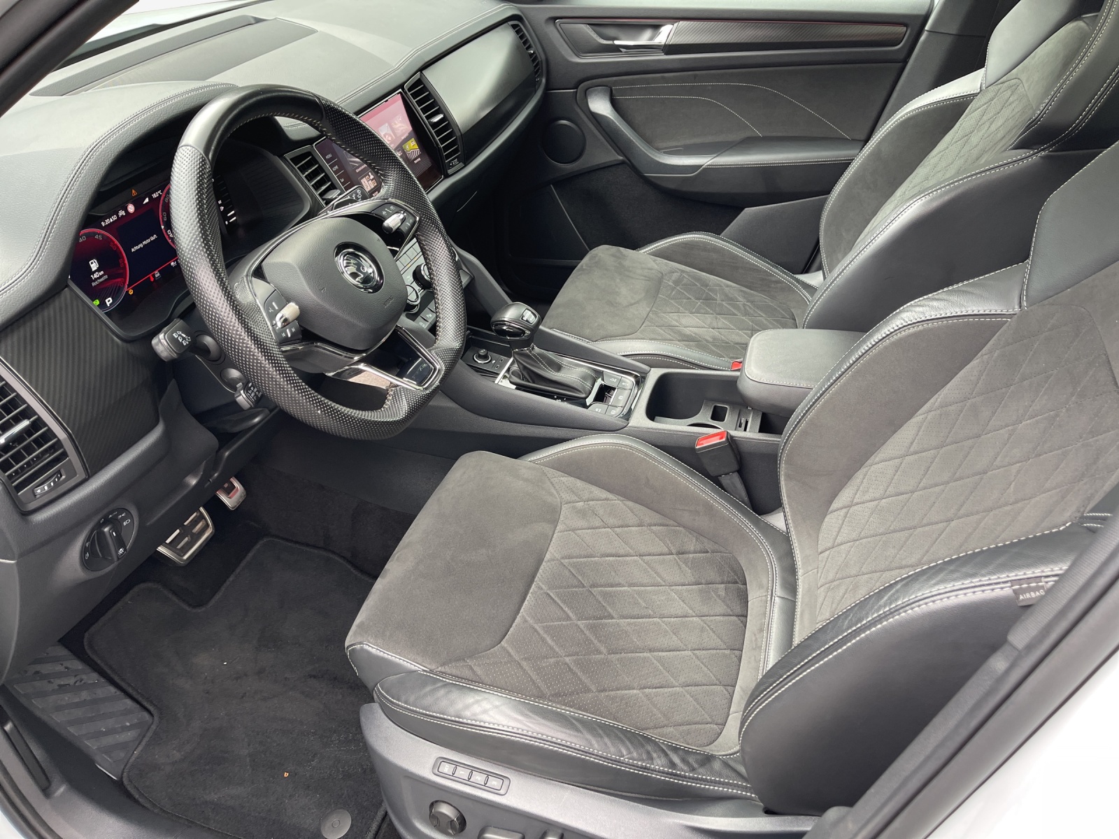 SKODA Kodiaq 2.0 TDI CR SportLine 4x4 DSG-image-7