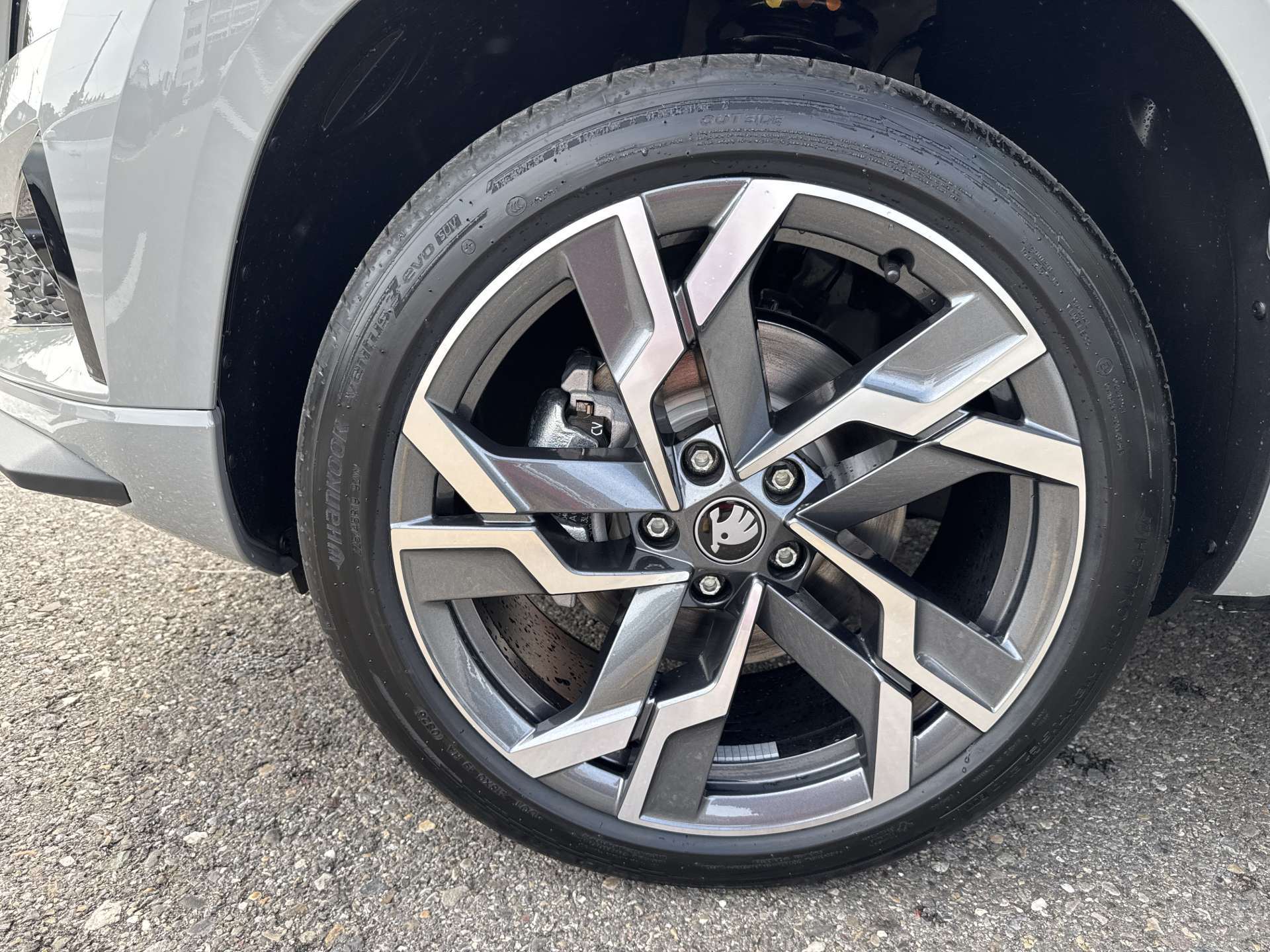 SKODA Karoq 2.0 TSi SportLine 4x4 DSG-Automat-image-8