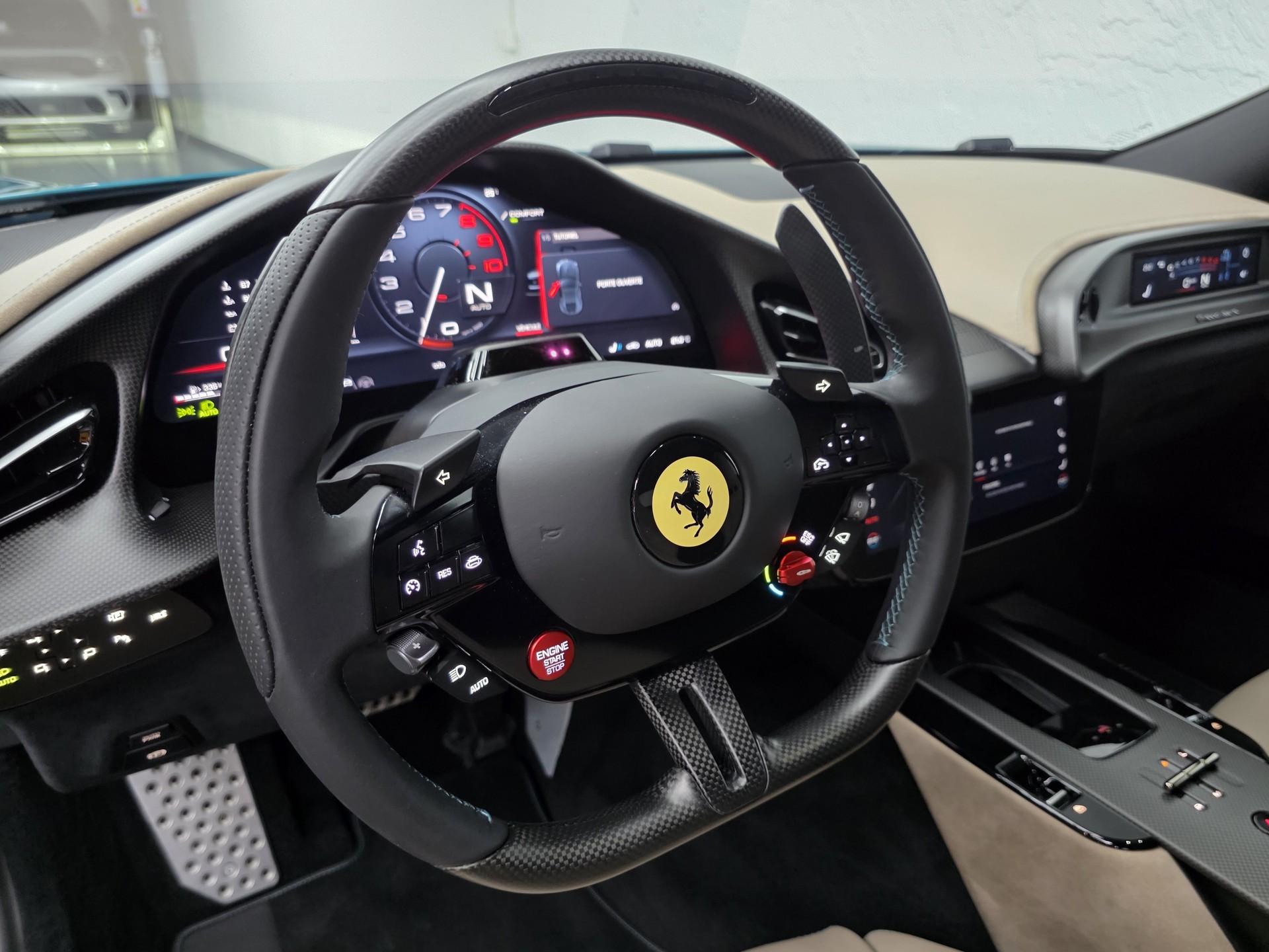 FERRARI Amalfi 3.9 Biturbo-image-15