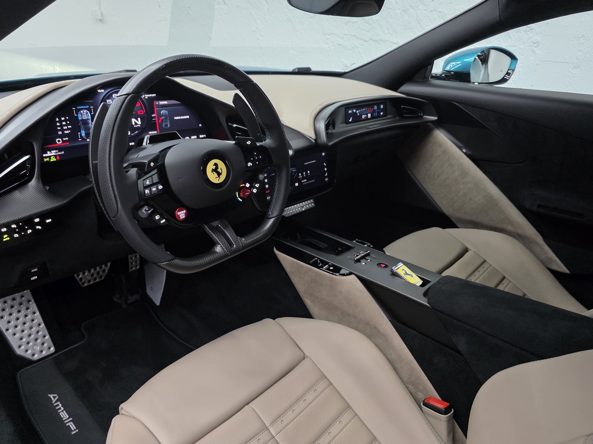 FERRARI Amalfi 3.9 Biturbo-image-14