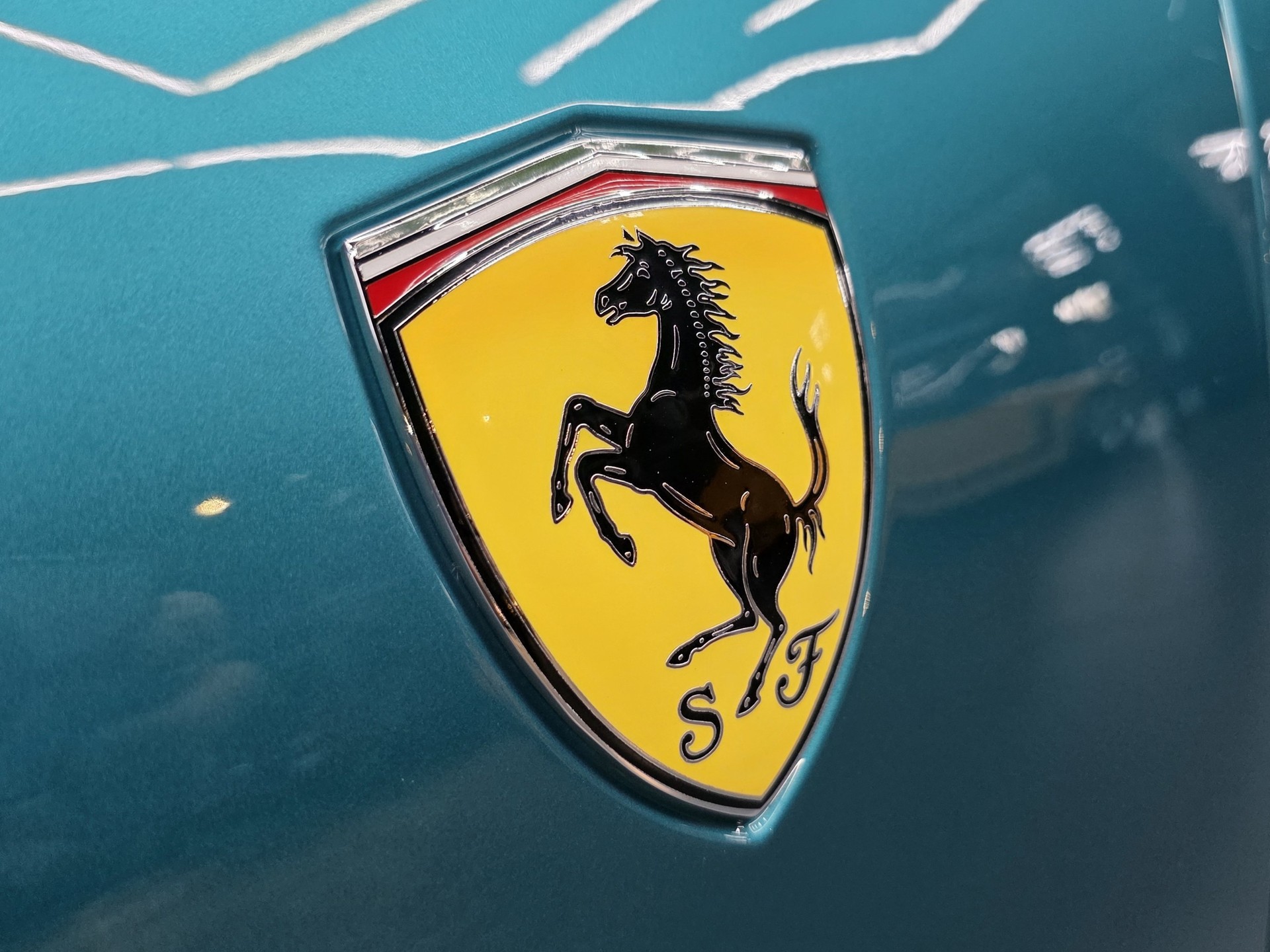 FERRARI Amalfi 3.9 Biturbo-image-9