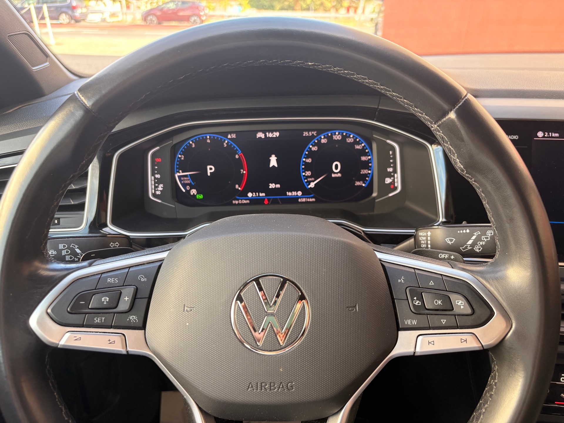 VW Polo 1.0 TSI R-Line DSG-image-13