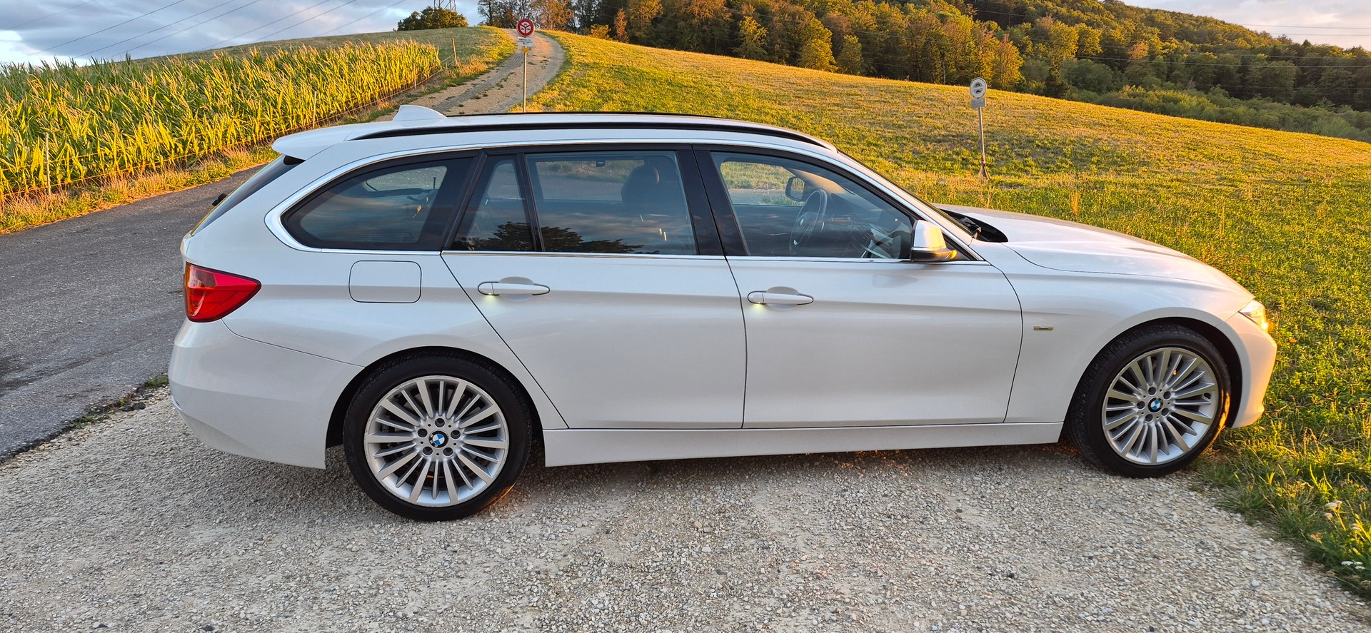 BMW 330d-image-2