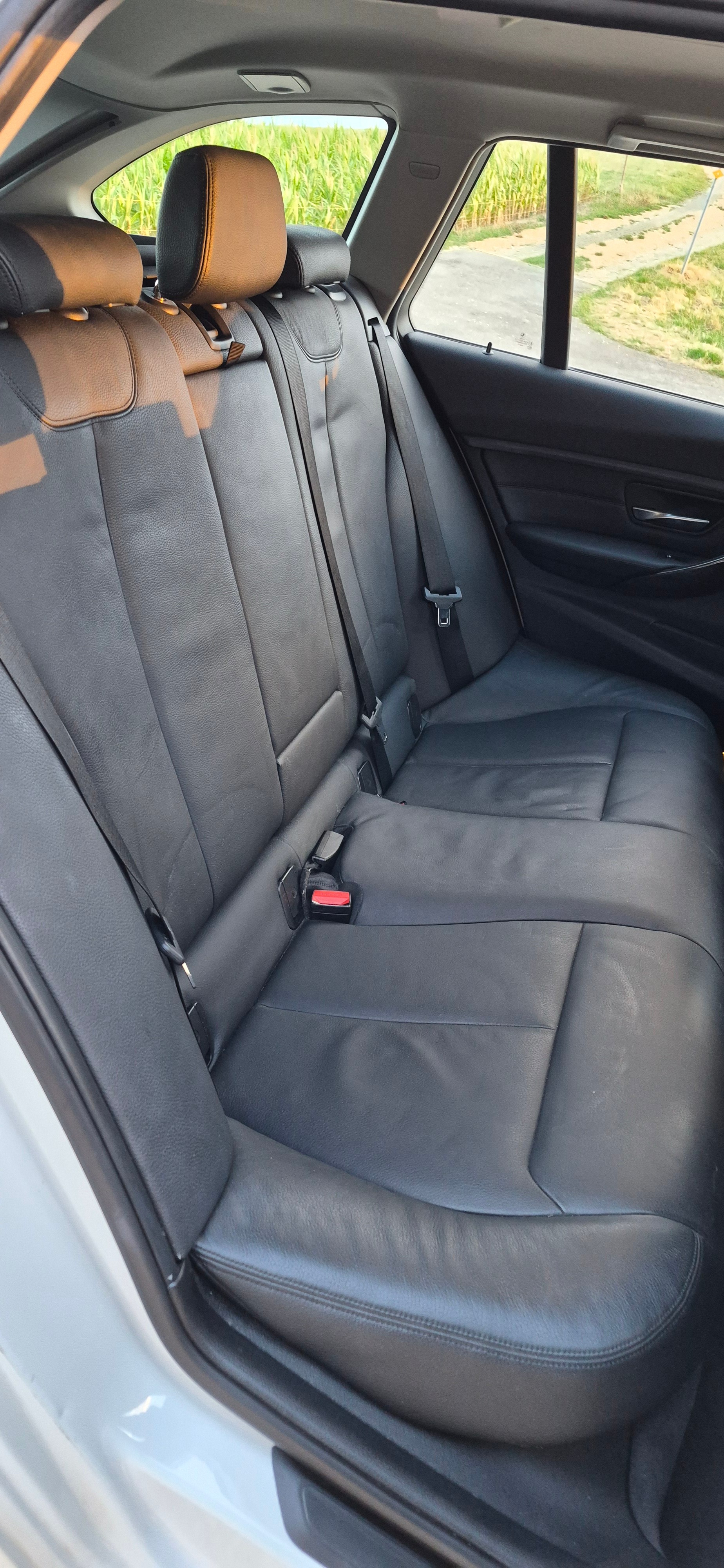 BMW 330d-image-8