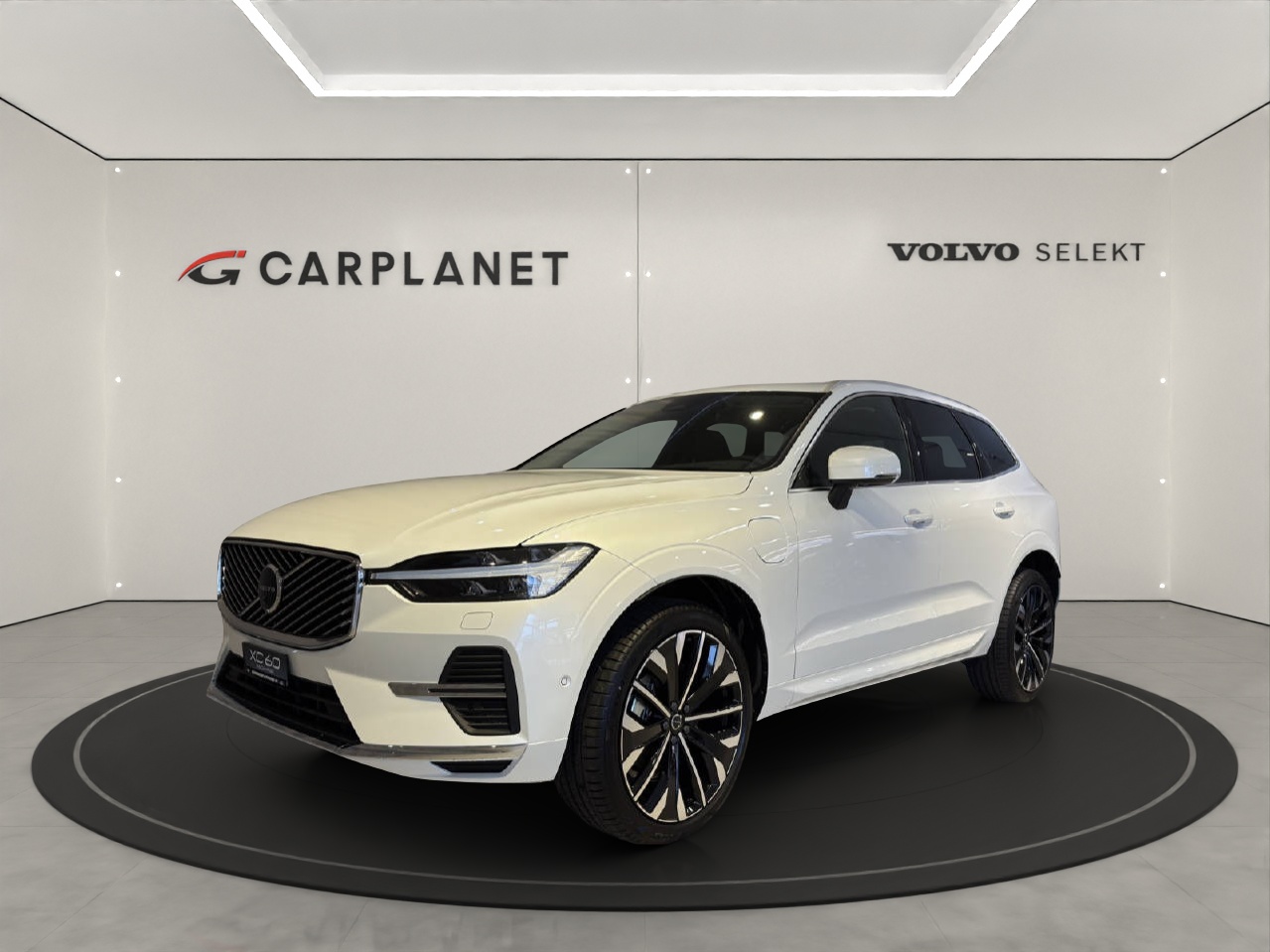 VOLVO XC60 2.0 T8 TE Ultra Bright eAWD-image-0