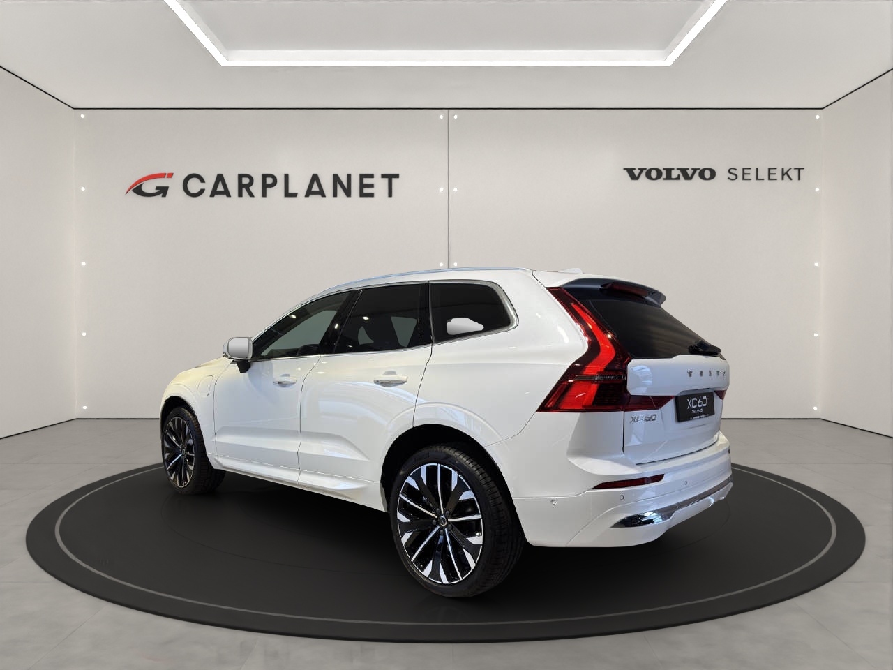 VOLVO XC60 2.0 T8 TE Ultra Bright eAWD-image-2