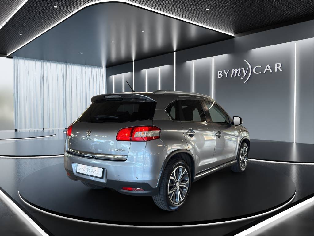 PEUGEOT 4008 1.6 HDi Allure 4WD //Toit panoramique vitré/Caméra de recul/Navigation/DAB+-image-4