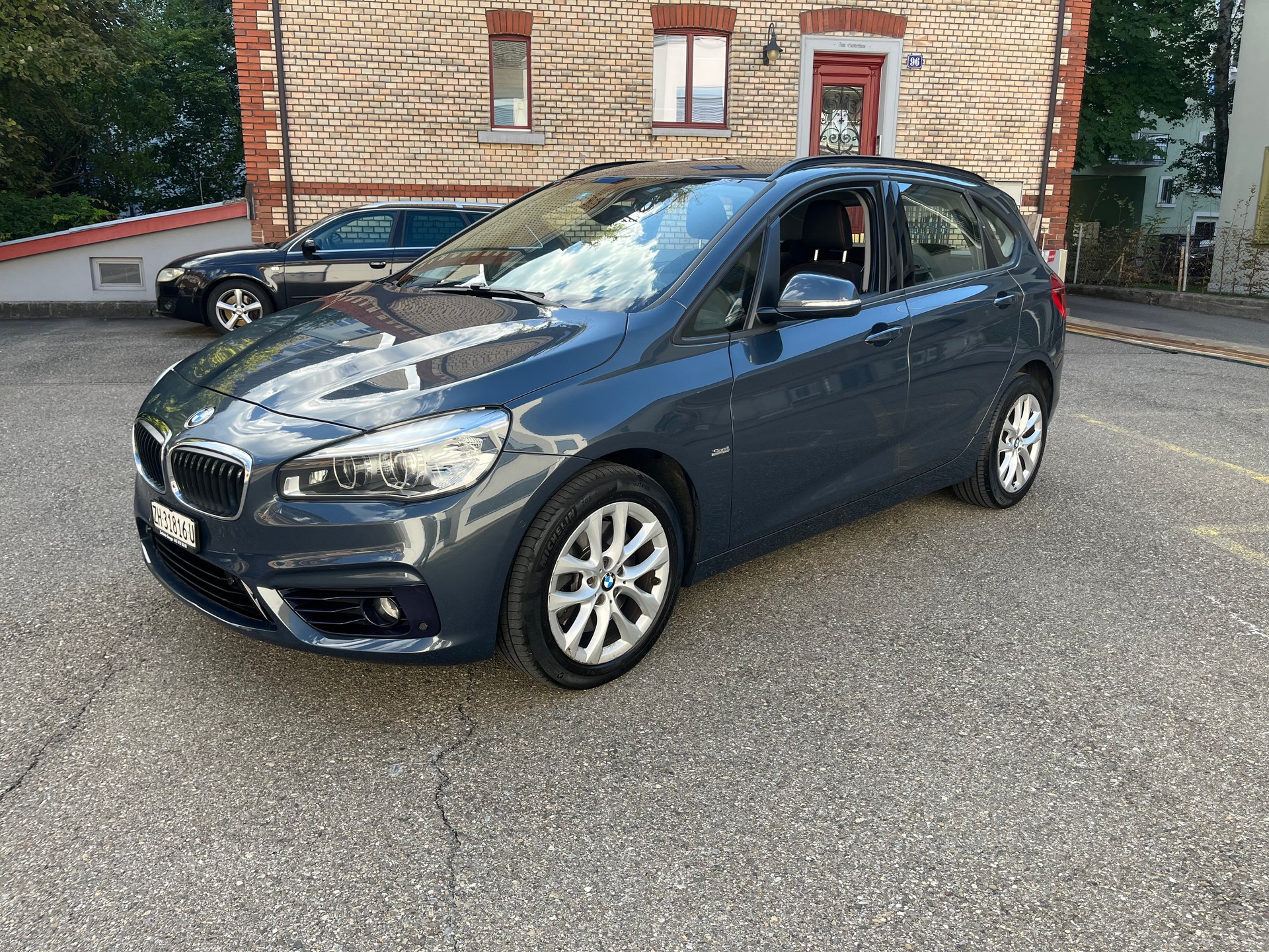 BMW 225i xDrive Active Tourer Luxury Line Steptronic