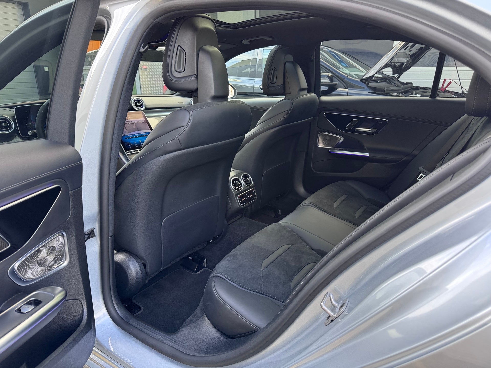 MERCEDES-BENZ C 63 S AMG E Performance 4 Matic Executive Edition-image-9