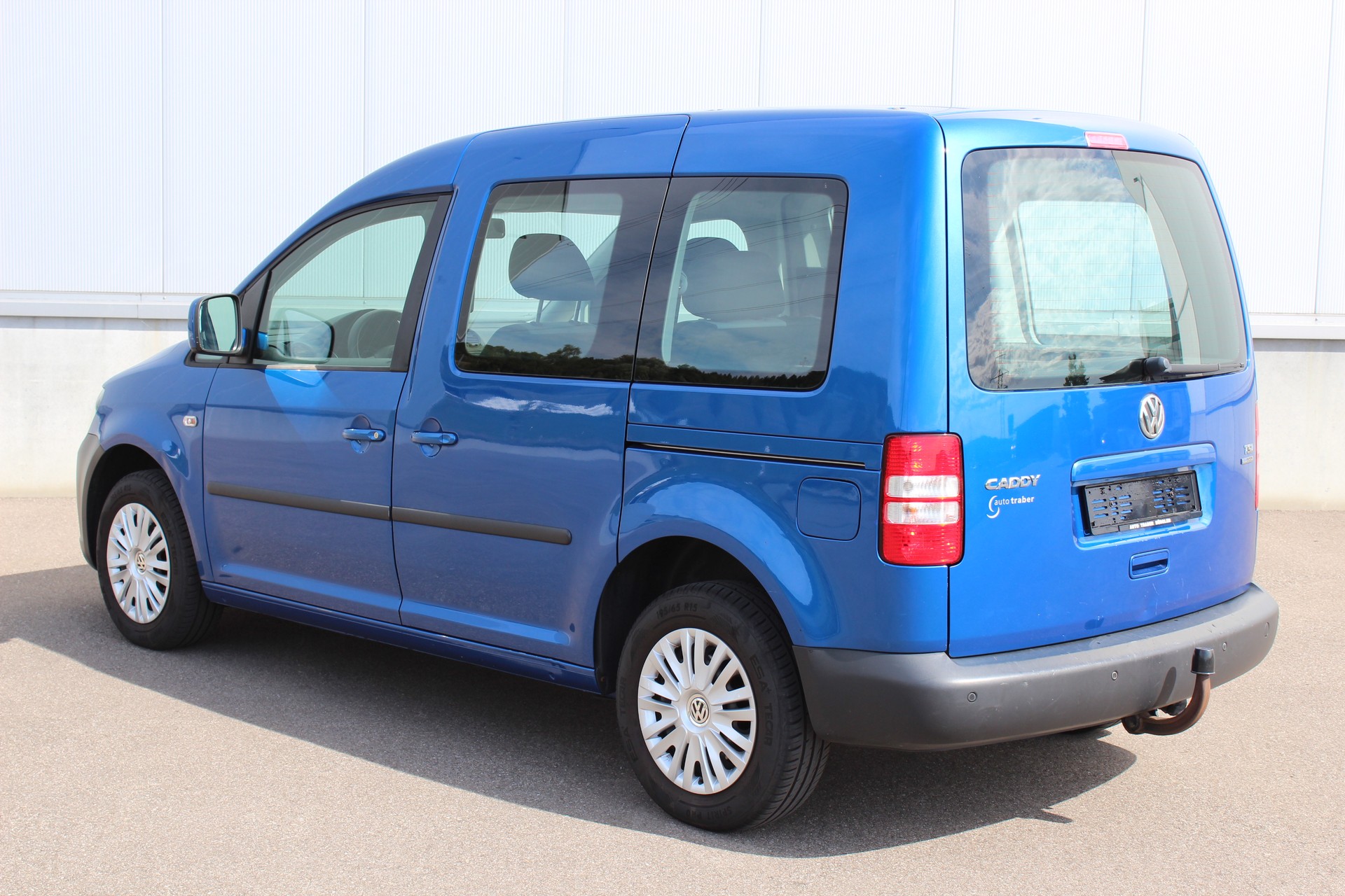 VW Caddy 1.2 TSI Blue Motion Technology Trendline-image-1