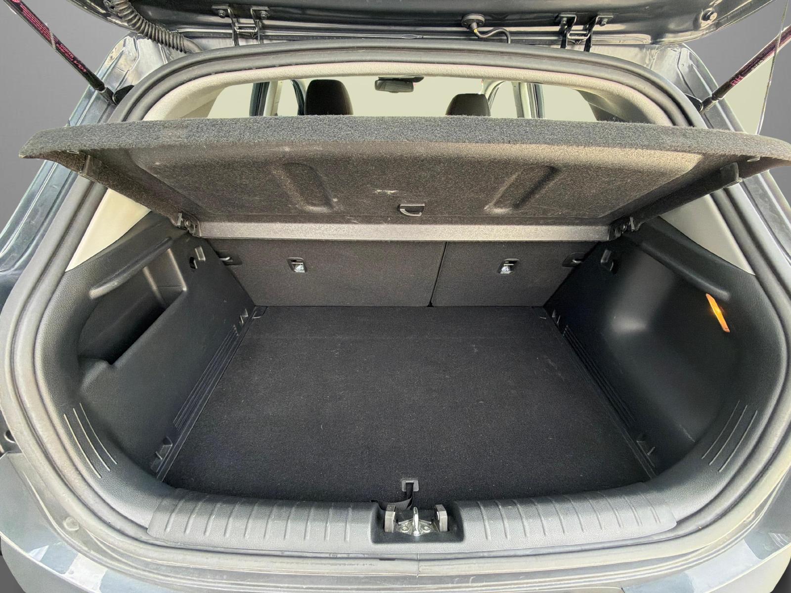 KIA Stonic 1.0 T-GDi Power Edition-image-11