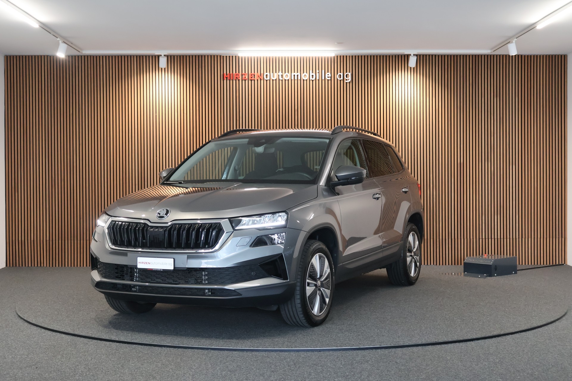SKODA Karoq 1.5 TSI Ambition DSG-image-0