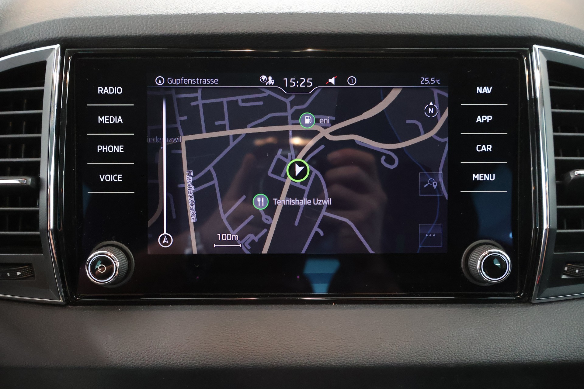 SKODA Karoq 1.5 TSI Ambition DSG-image-21