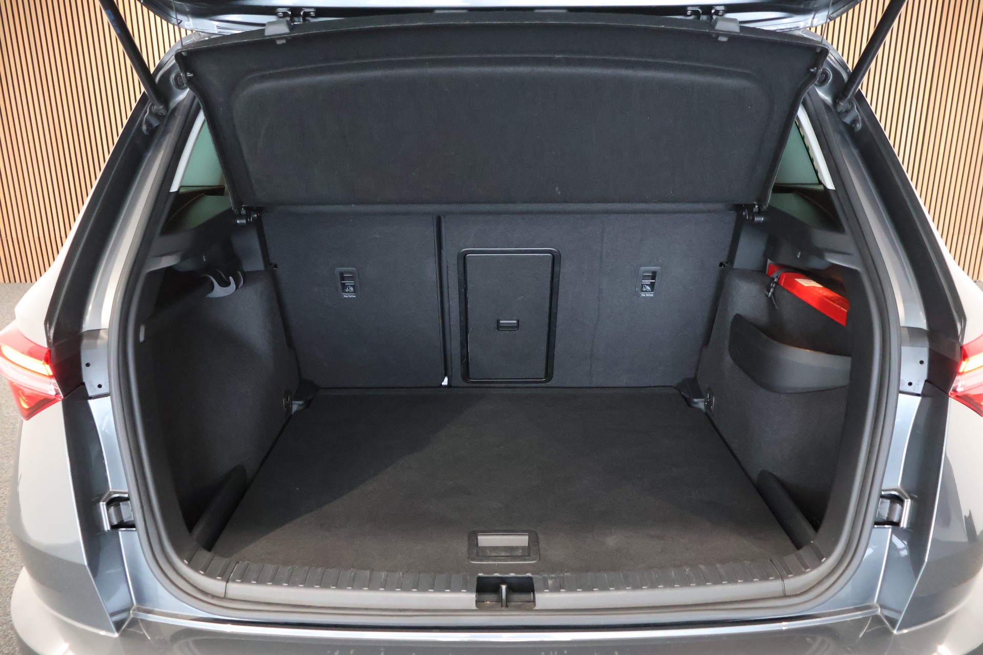 SKODA Karoq 1.5 TSI Ambition DSG-image-12