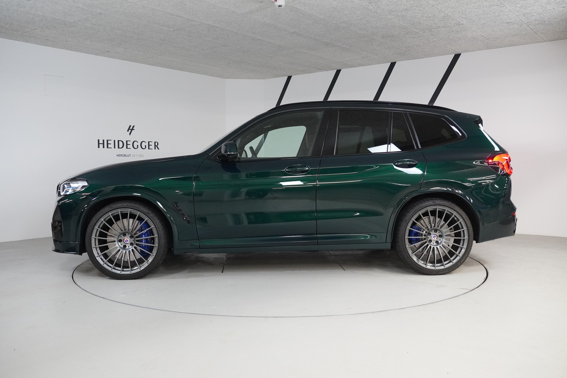 BMW-ALPINA XD3 Switch-Tronic-showroom-element-3