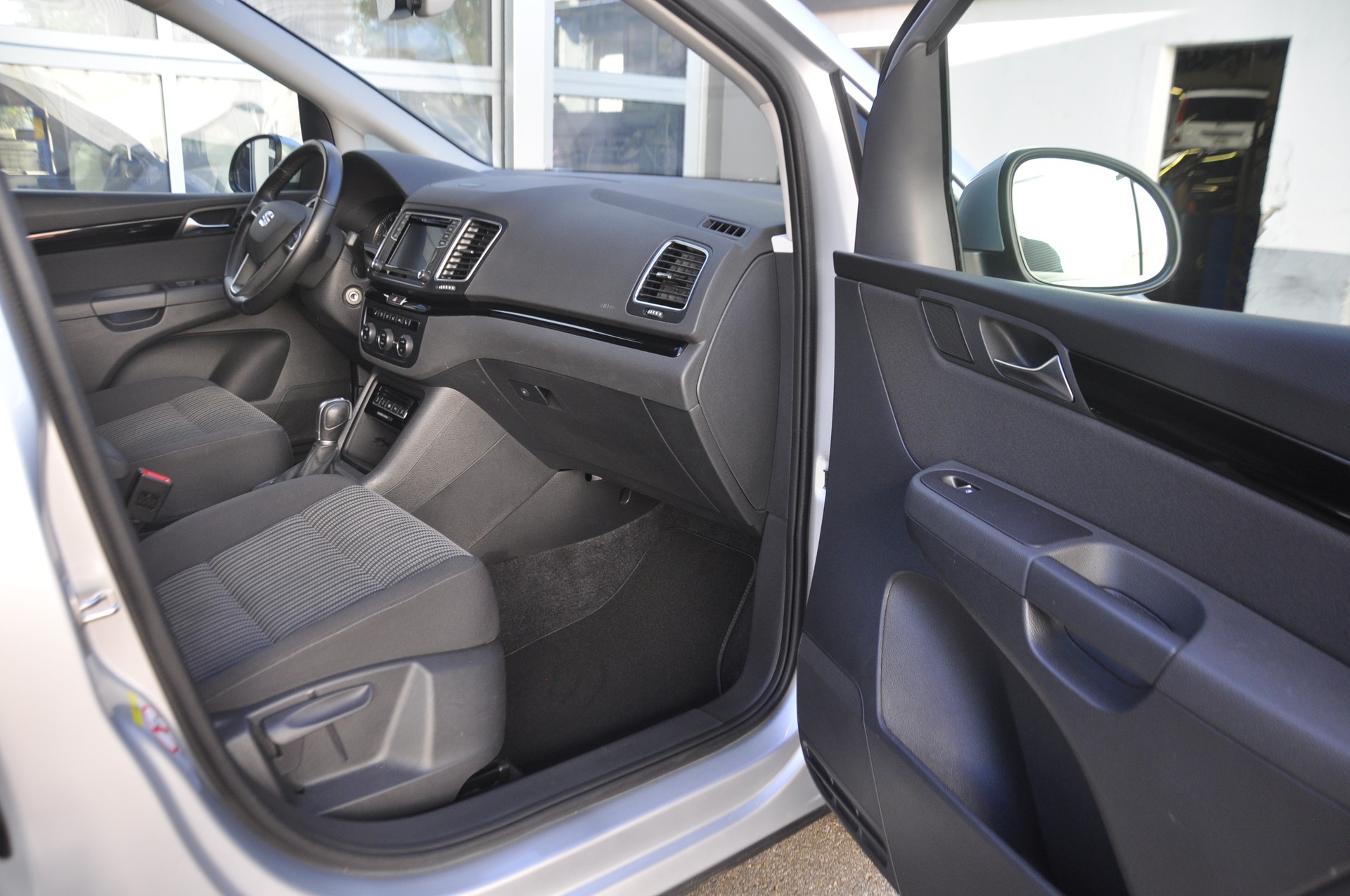 SEAT Alhambra 1.4 TSI DSG Style-image-6