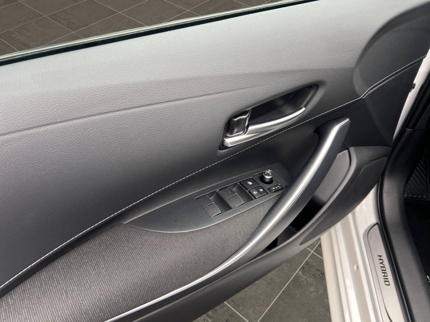 TOYOTA Corolla Touring Sports 1.8 HSD Comfort-image-15