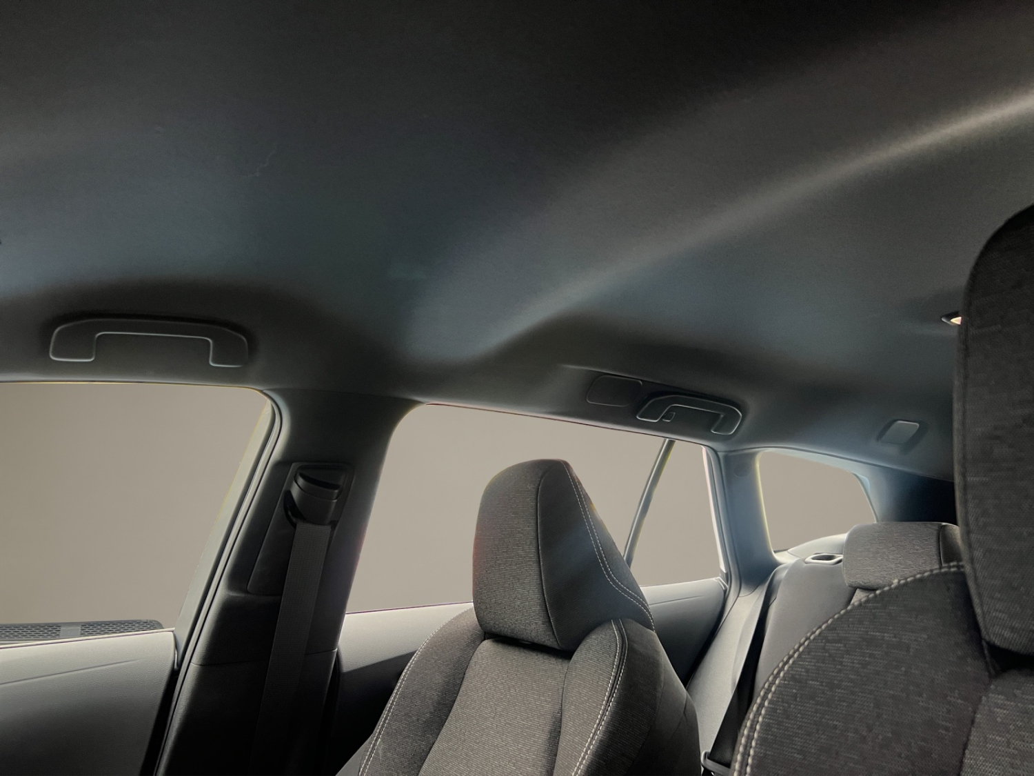 TOYOTA Corolla Touring Sports 1.8 HSD Comfort-image-9