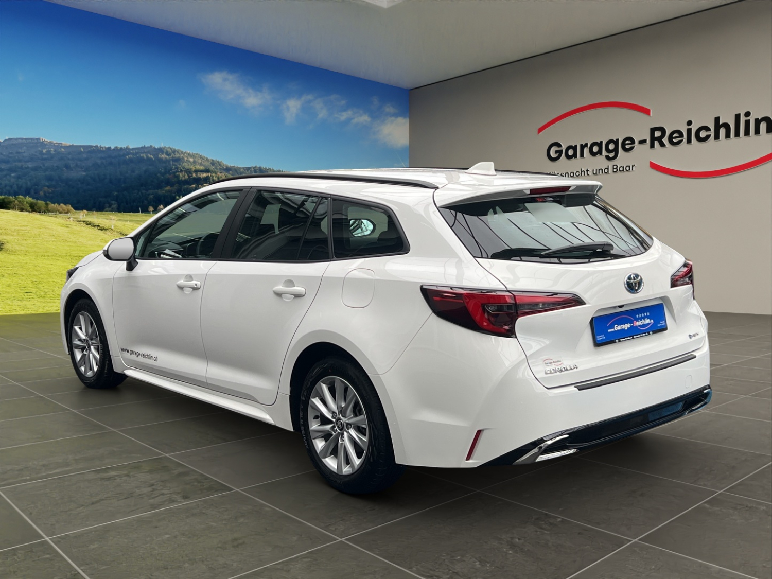 TOYOTA Corolla Touring Sports 1.8 HSD Comfort-image-2