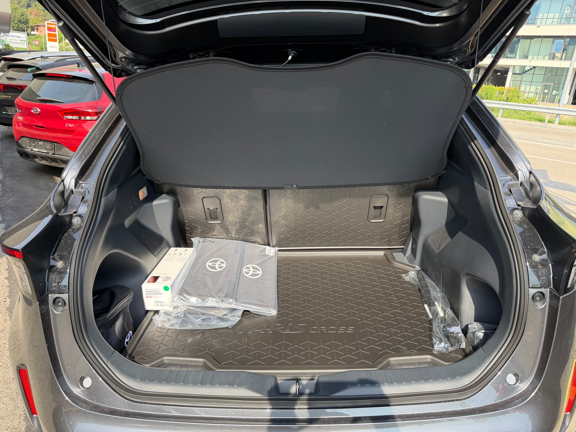 TOYOTA Yaris Cross 1.5 Trend e-CVT-image-8